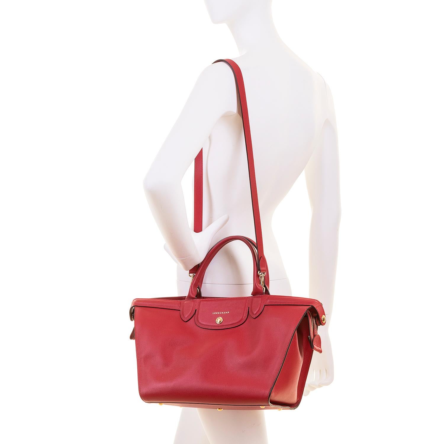 Longchamp of Paris Red Leather Large 'Sac cabas' Cross-body / Shoulder Bag  - GHW For Sale at 1stDibs | longchamp cabas, longchamp red leather bag