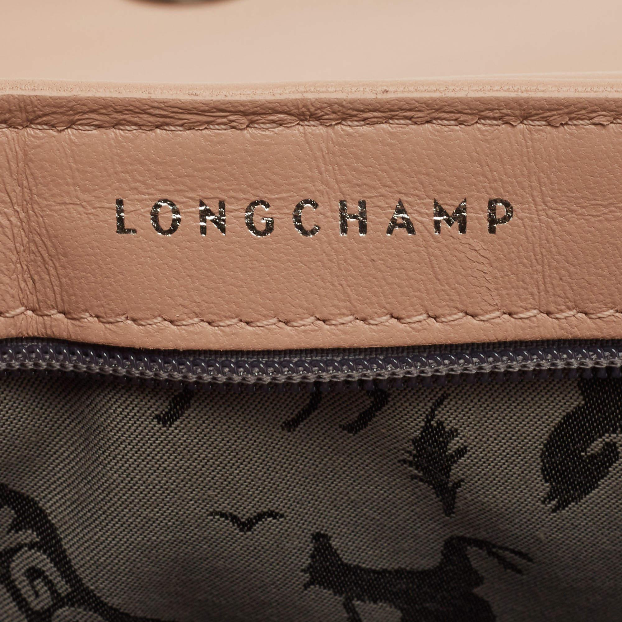 Longchamp - Sac à bandoulière à rabat en cuir cavalcade clouté rose ancien Neuf à Dubai, Al Qouz 2