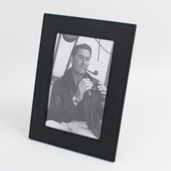 Cadre photo en cuir noir Stitch by Stitch de Longchamps Paris, circa 1980