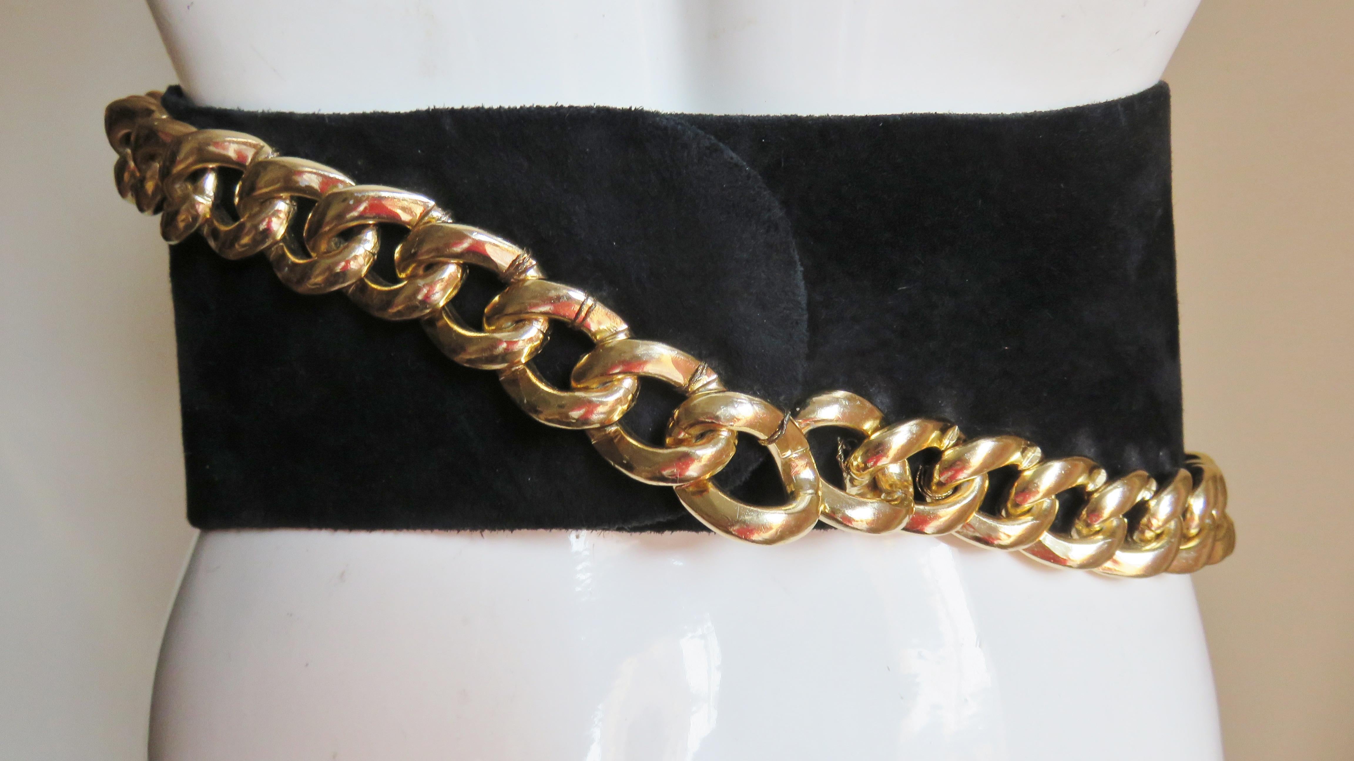 Longchamp Wide Suede Belt with Gold Chain 1990s For Sale 4