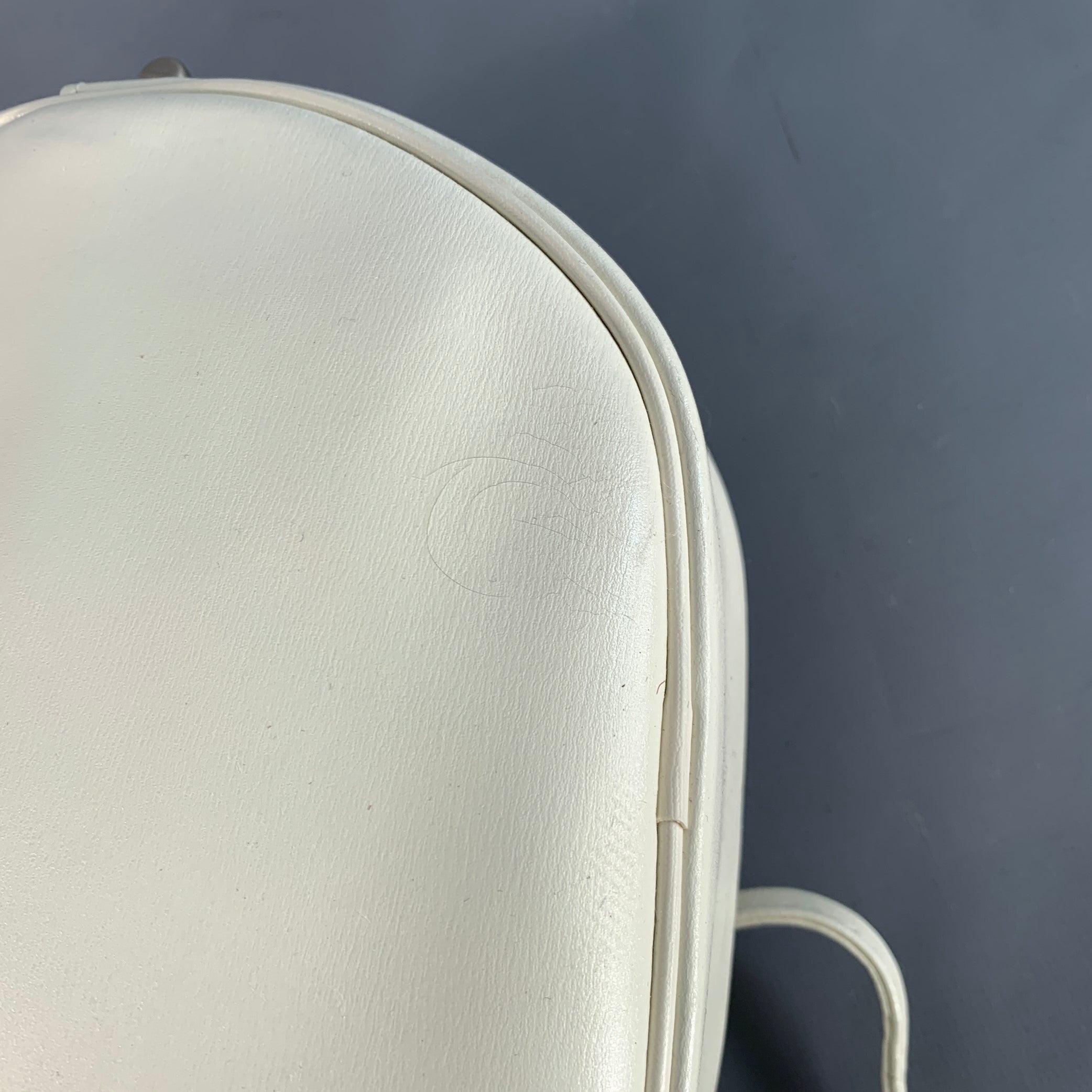 LONGCHAMP Vintage Weißes Kunstleder Runde Crossbody Handtasche im Angebot 4