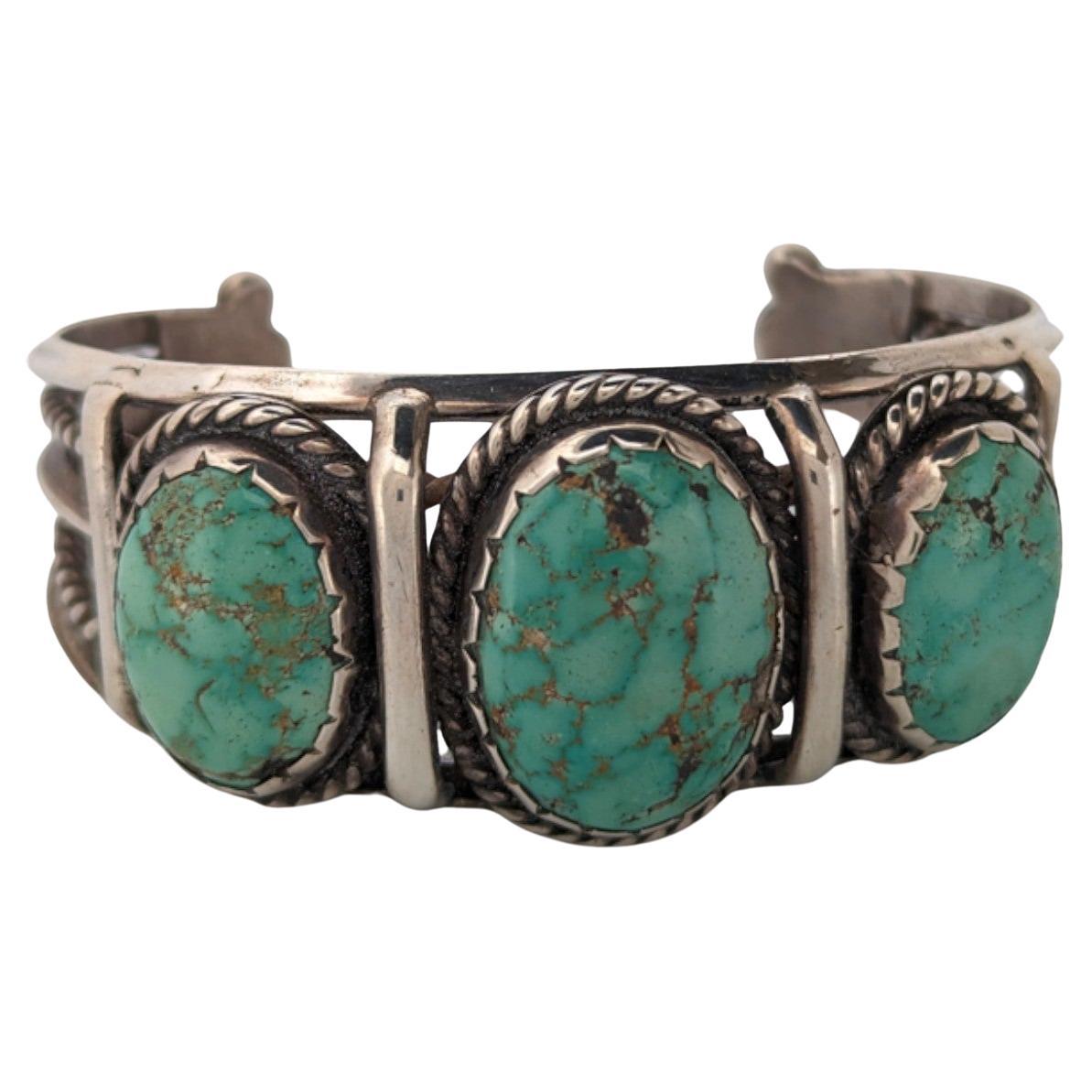 Longhorn Valley Treasure: Vintage Turquoise Cuff Bracelet For Sale