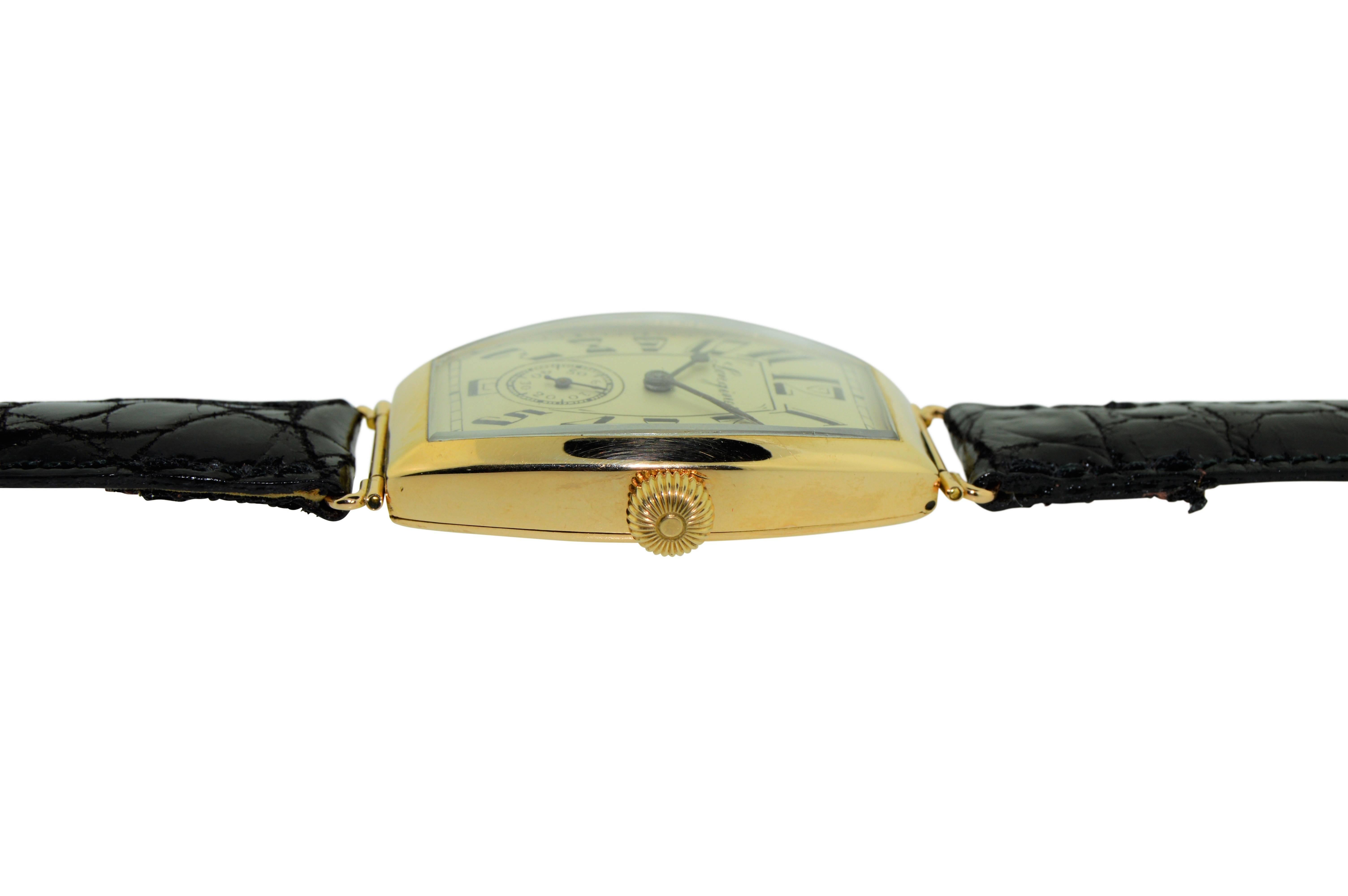 Longines 14 Karat Gold Art Deco Tonneau-Handuhr in Form einer Tonneau-Uhr, um 1920 im Angebot 2