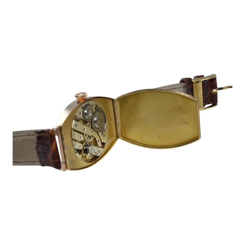 Longines 14 Karat Roségold Tonneau-Armbanduhr im russischen Stil ca. Mitte der Teenager im Angebot 3