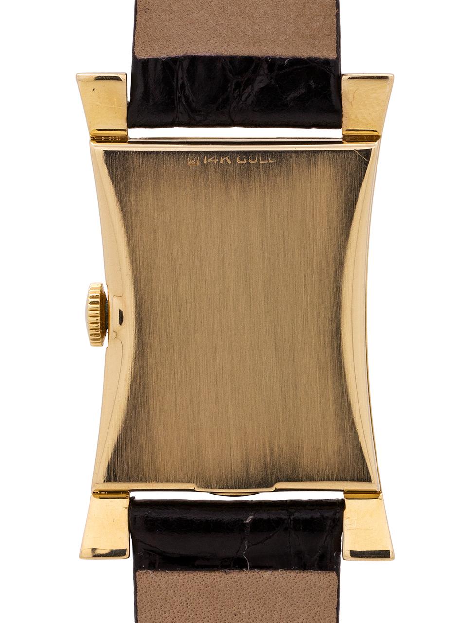 Langer Sanduhr aus 14 Karat Gelbgold von Longines, ca. 1950er Jahre im Zustand „Hervorragend“ im Angebot in West Hollywood, CA