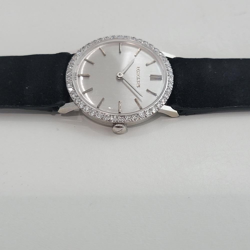 Reloj de cuerda manual Longines de oro blanco de 14 quilates de 28 mm de los años 60 para señora de cóctel con diamantes RA654 en venta 1