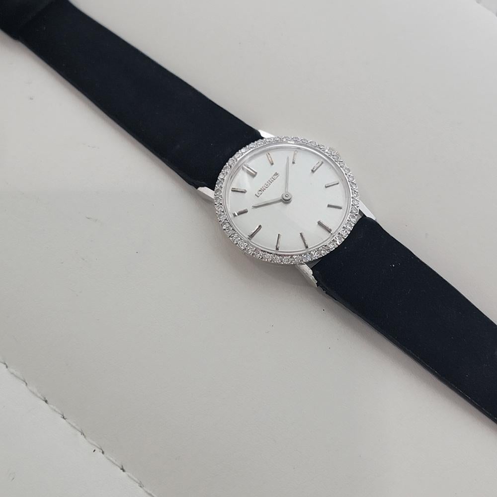 Reloj de cuerda manual Longines de oro blanco de 14 quilates de 28 mm de los años 60 para señora de cóctel con diamantes RA654 en venta 3