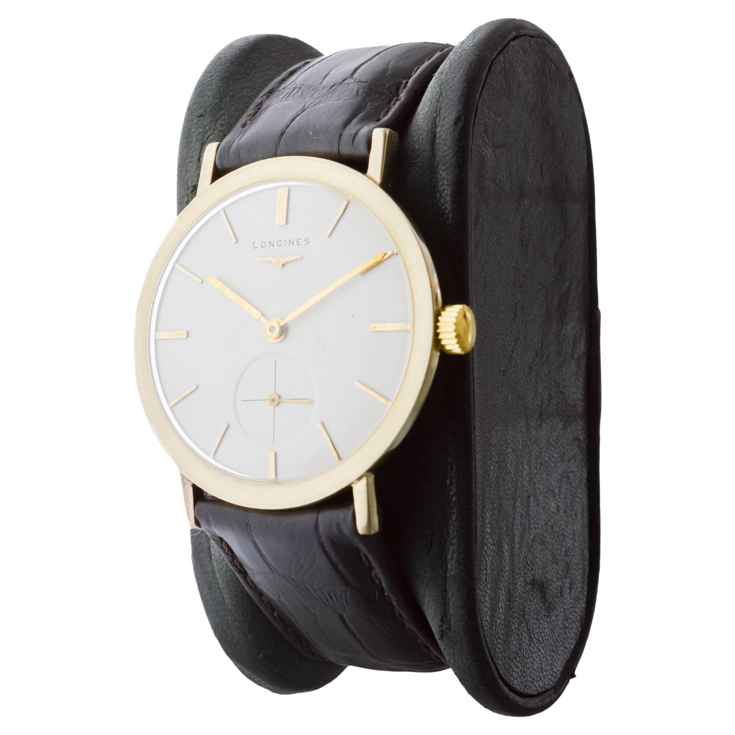Longines 14Kt Solid Gold Mid-Century Watch circa 1960's Very Rare Model For Sale 1