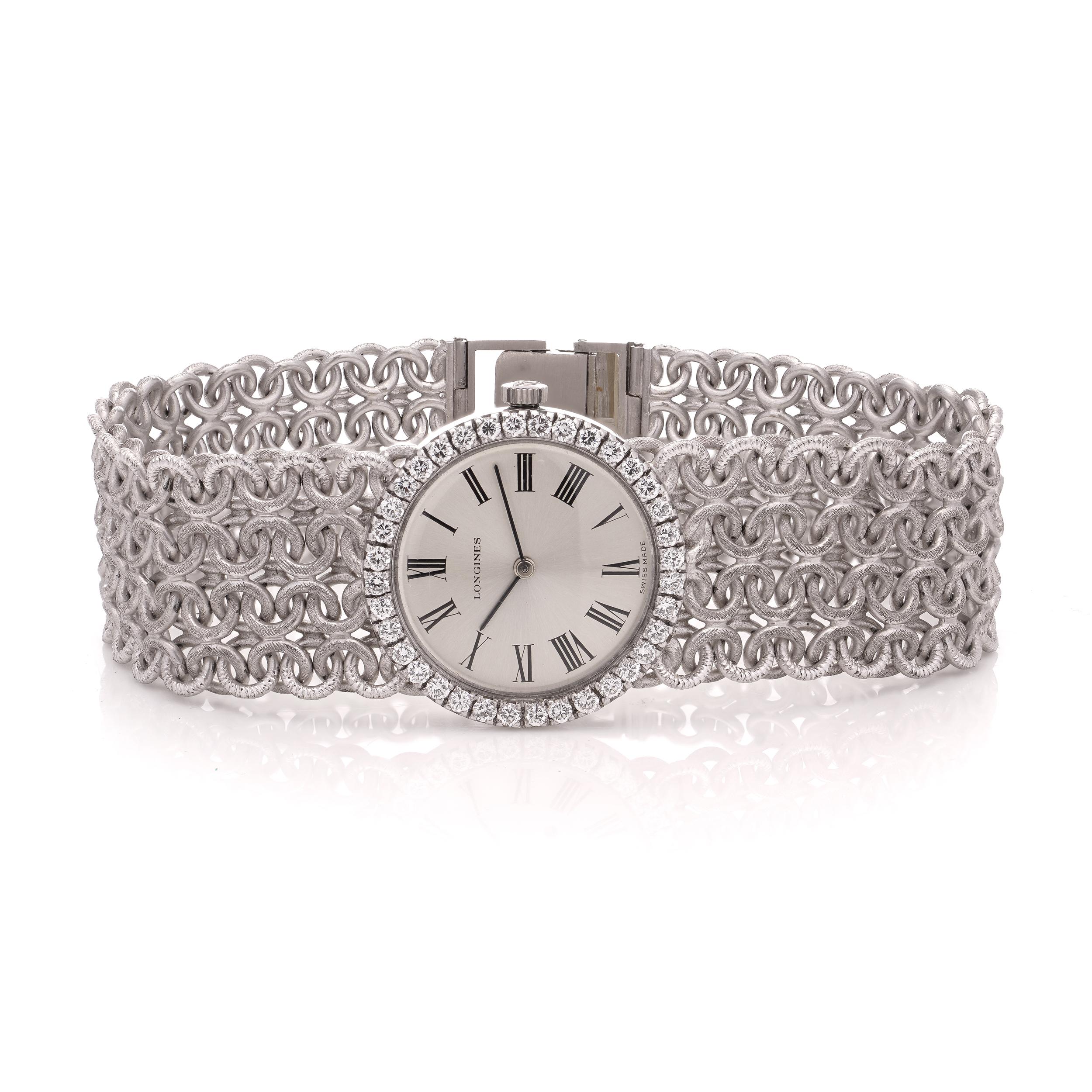 Longines Montre-bracelet pour femme en or blanc 18 carats avec lunette sertie de diamants Pour femmes en vente