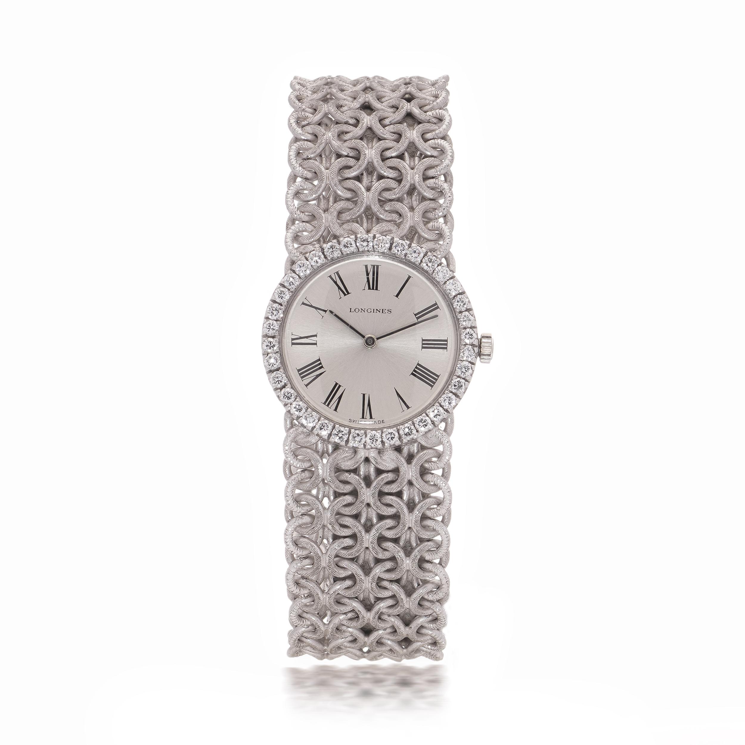 Longines Montre-bracelet pour femme en or blanc 18 carats avec lunette sertie de diamants en vente 3