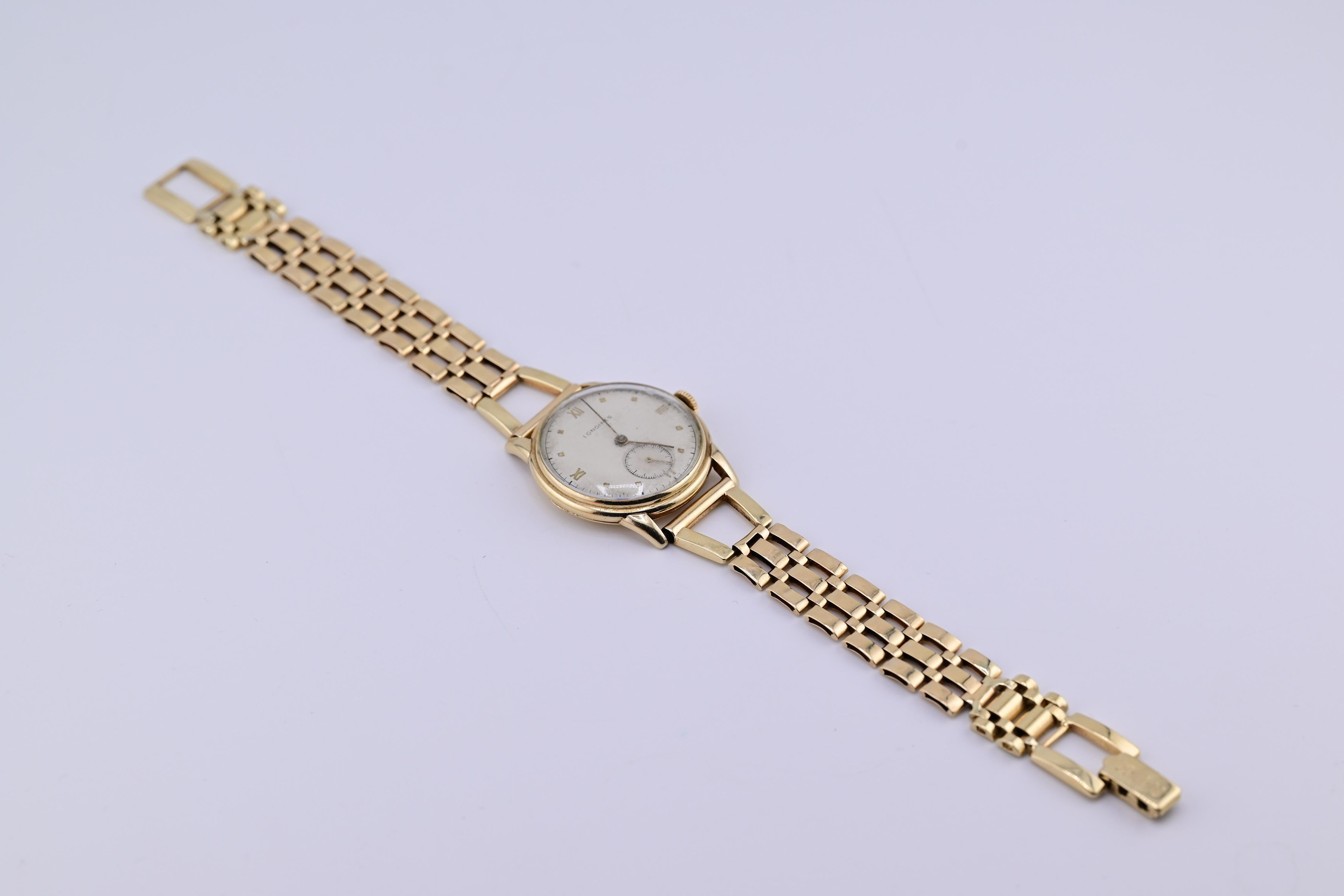 LONGINES Calatrava Vintage Watch 1940s Made With 14K Yellow Gold In Good Condition In Media, PA