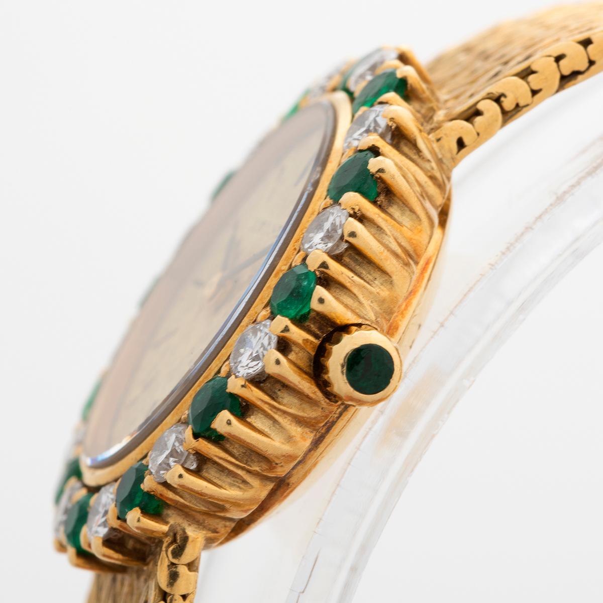 Longines Cocktail Watch, 18K Yellow Gold, 12 x Emeralds / Diamonds. Circa 1964. For Sale 2