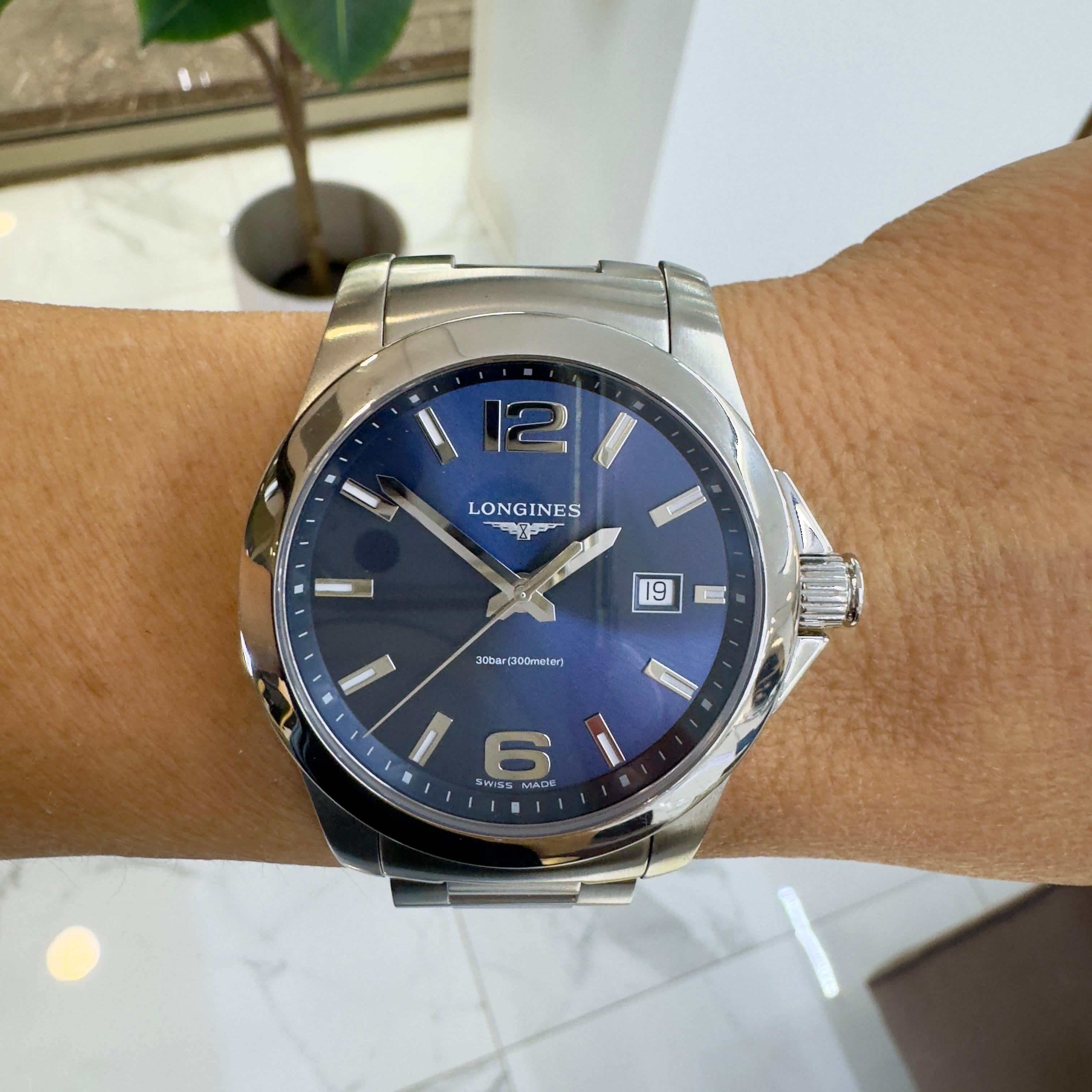 Reloj Longines Conquest 41MM L3.759.4 Esfera azul 300M Cuarzo Acero inoxidable en venta 4