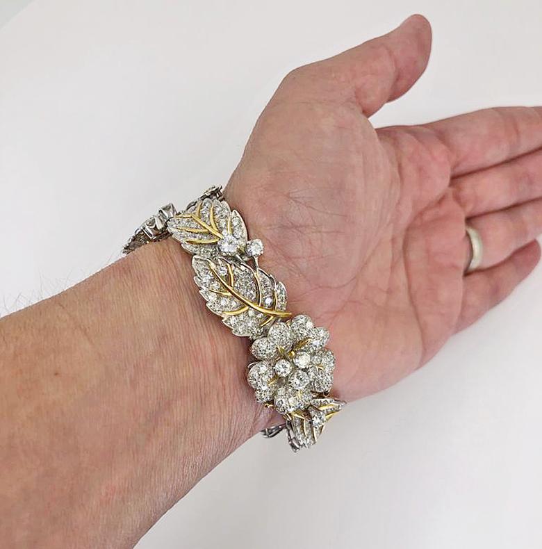 Longines Bracelet montre convertible à guirlandes de diamants Bon état - En vente à New York, NY