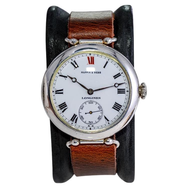FACTORY / HOUSE: Longines Watch Company
STYLE / REFERENCE: Campaign Trench / WW 1
METAL / MATERIAL: Sterling Silver
CIRCA / YEAR: 1910's
DIMENSIONS / SIZE: Length 45mm X Diameter 35mm
MOVEMENT / CALIBER: Manual Winding / 15 Jewels / Caliber: