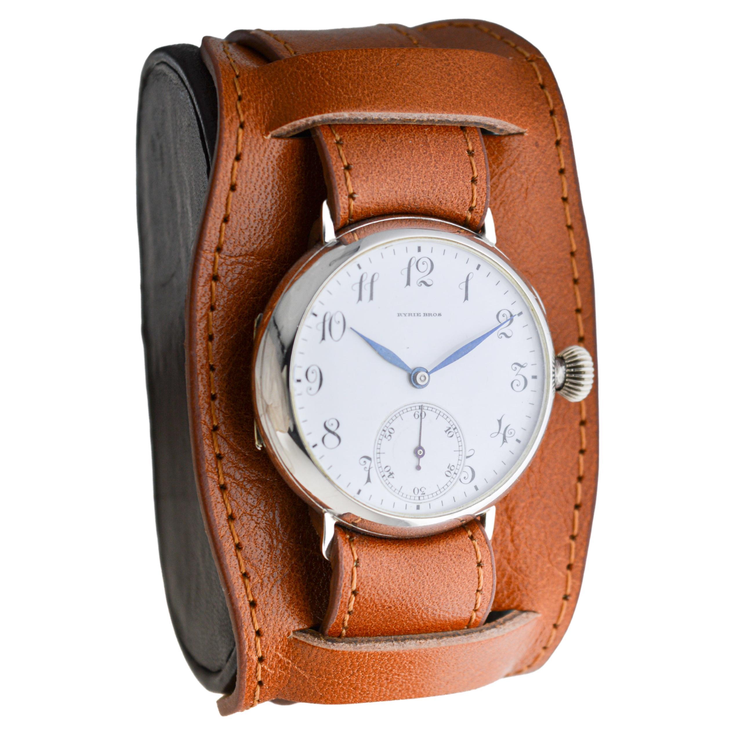 Art déco Longines pour Ryrie Bros, Toronto, Canada, trench-montre en argent sterling de 1906 en vente