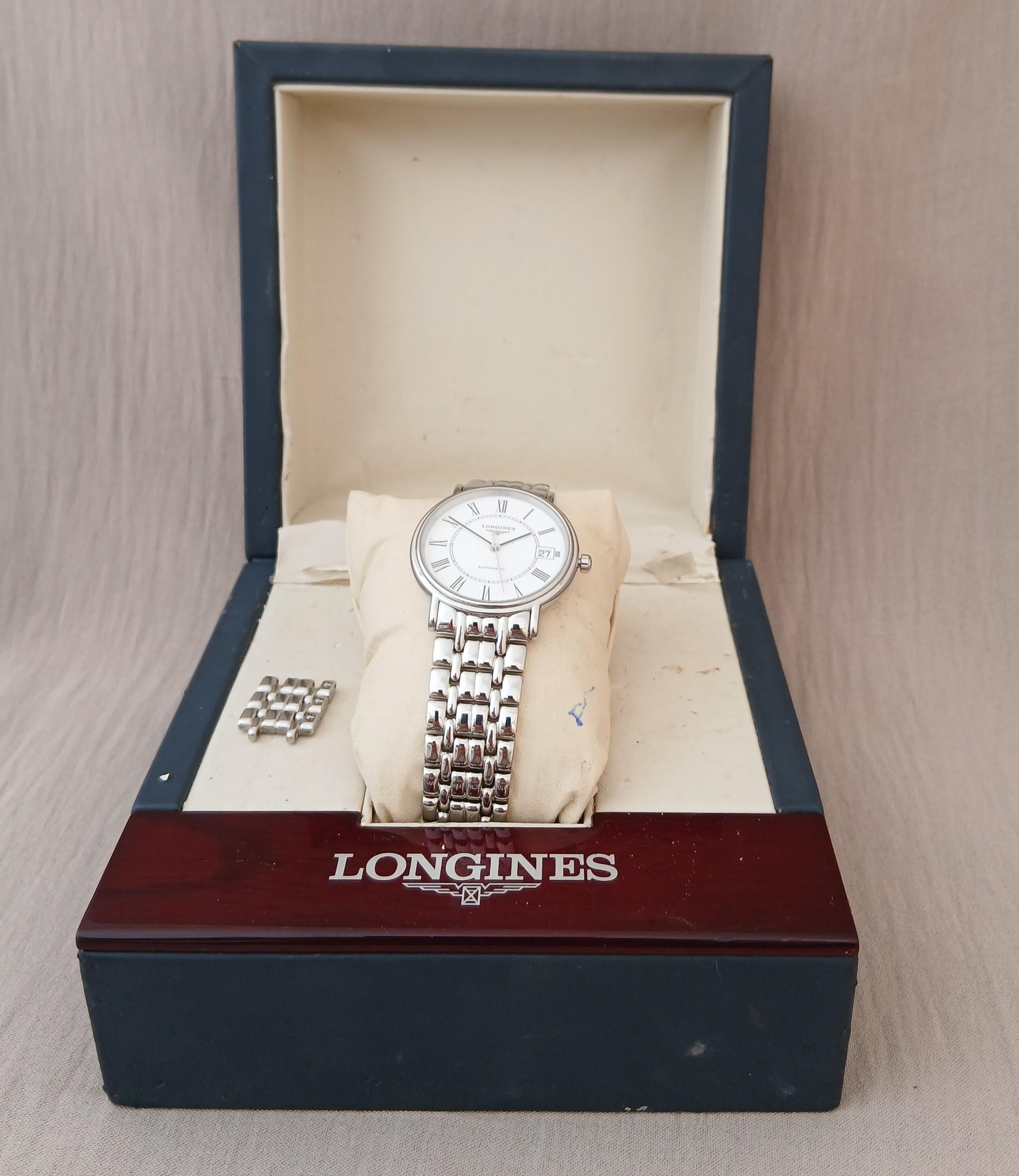 Longines La Grande Classique Presence L4.721.4 Orologio automatico da uomo in acciaio con scatola in vendita 11