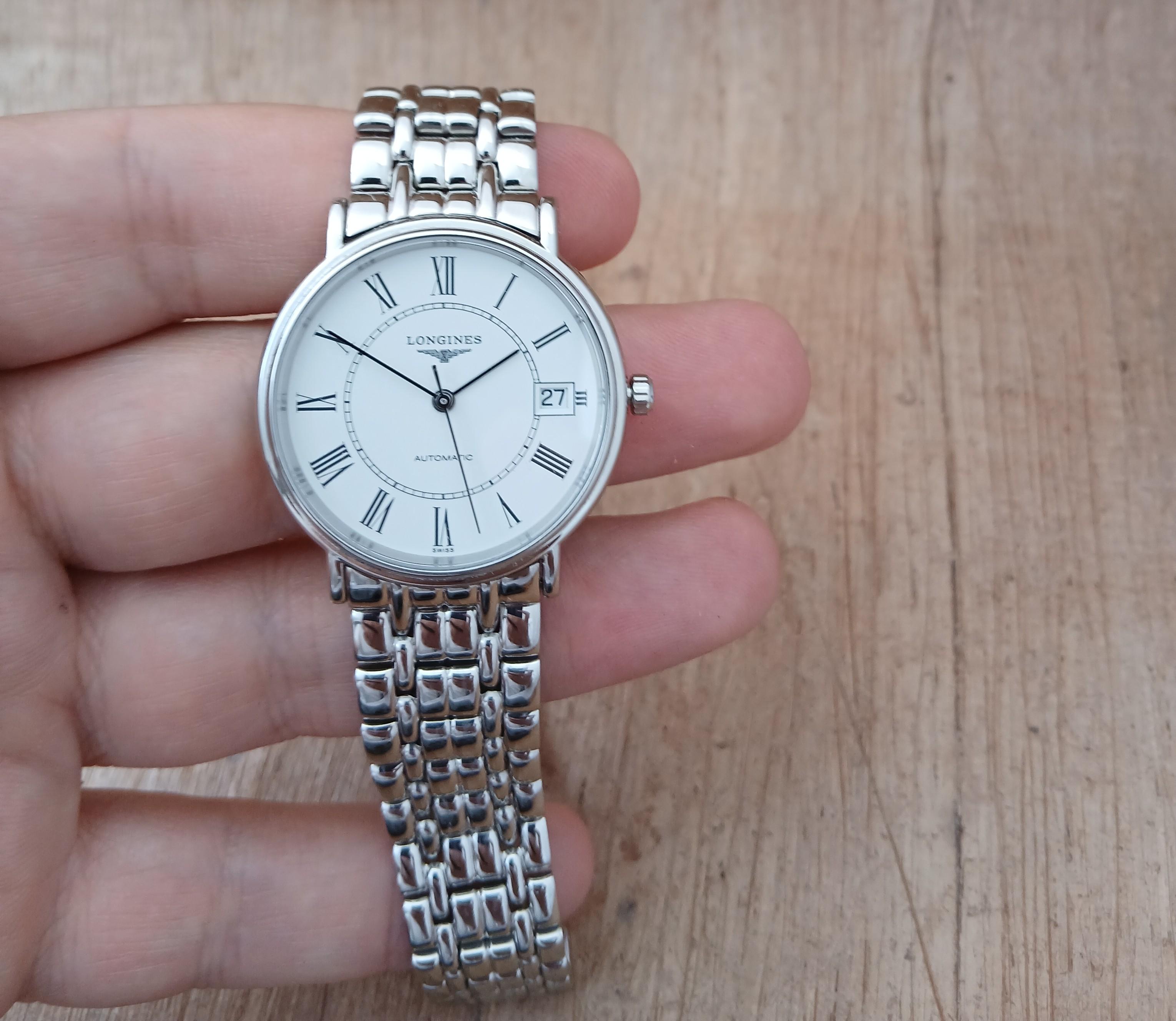 Longines La Grande Classique Presence L4.721.4 Orologio automatico da uomo in acciaio con scatola in vendita 1