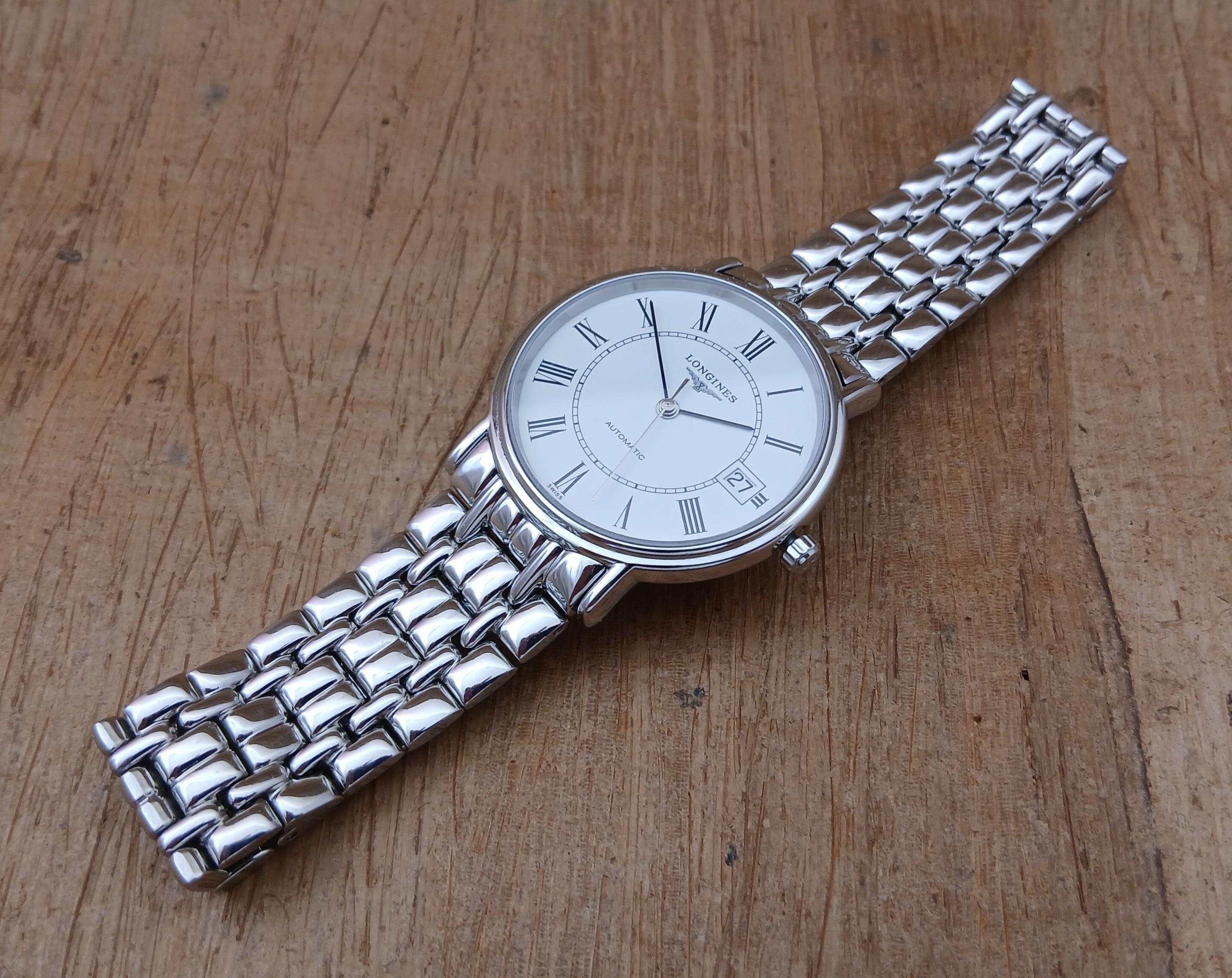 Longines La Grande Classique Presence L4.721.4 Orologio automatico da uomo in acciaio con scatola in vendita 3