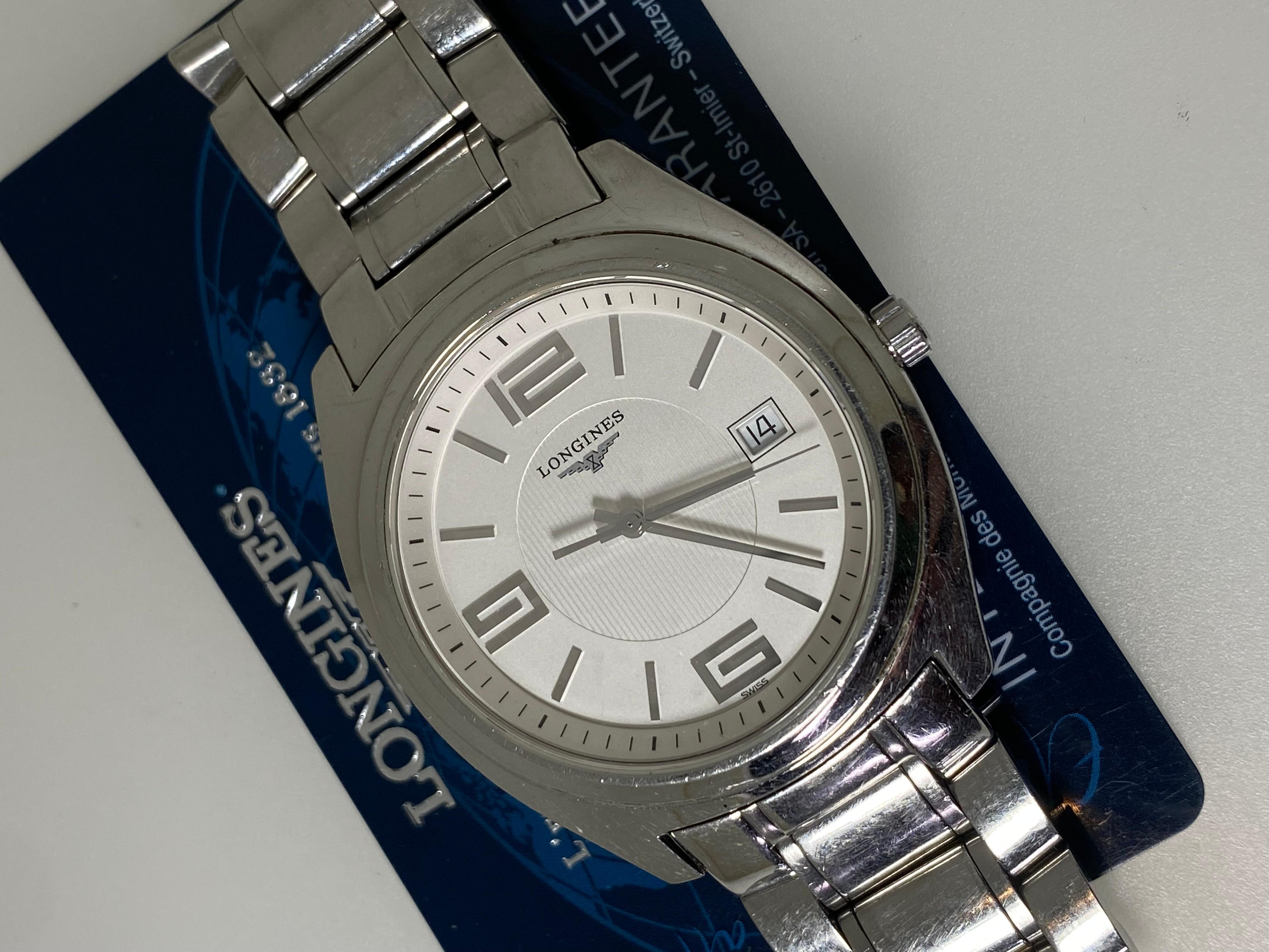 Performed in Stainless Steel, 
this sophisticated timepiece by Longines 
dates to 2005, 
when it was purchased from Melbourne store 

It's been looked after very well since then,
which is reflected it its current condition 

~~~

The case measures