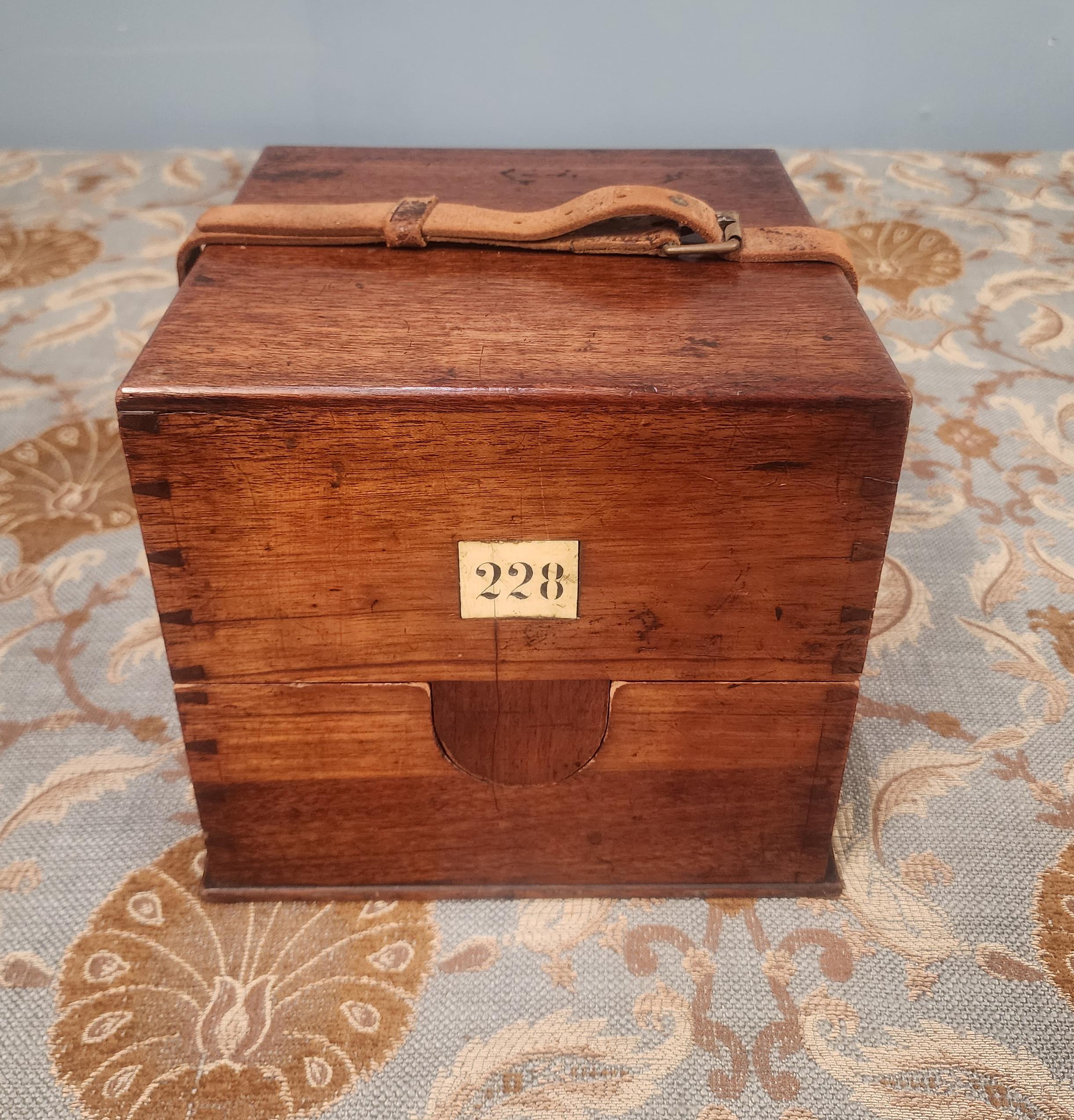 Longines Marine Chronometer Clock in Mahogany Gimbal Box 1920 For Sale 1