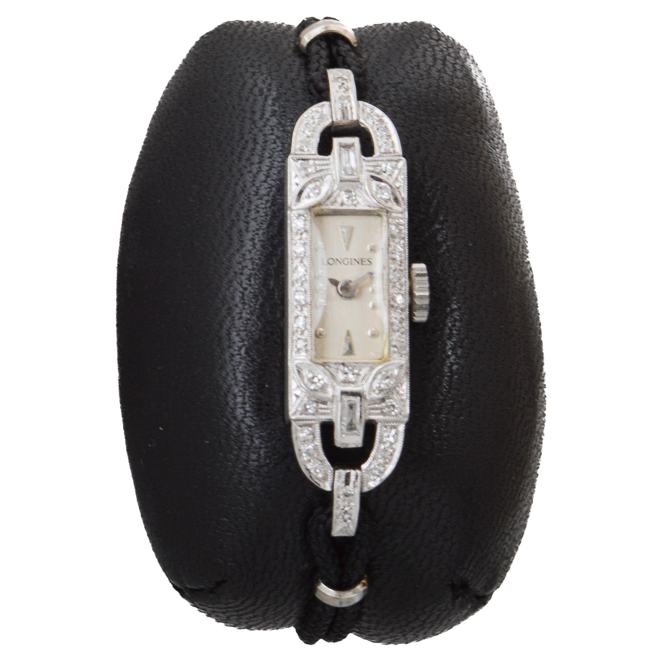 Longines Platin Art Deco Damenarmbanduhr mit verstellbarem Kordelband aus Platin