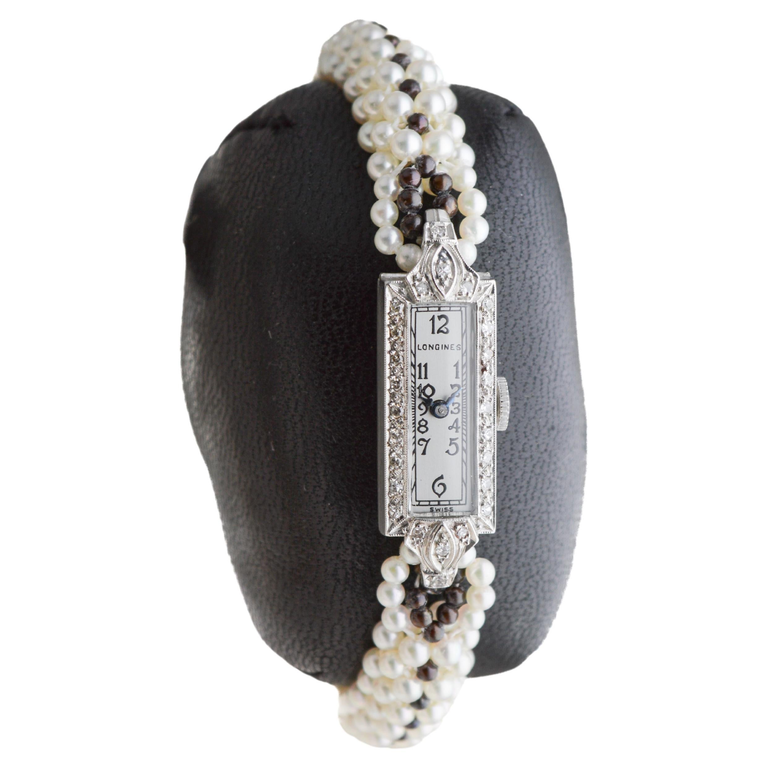 Montre de dame Longines en platine Art déco avec bracelet en perles circa, 1930 Excellent état - En vente à Long Beach, CA