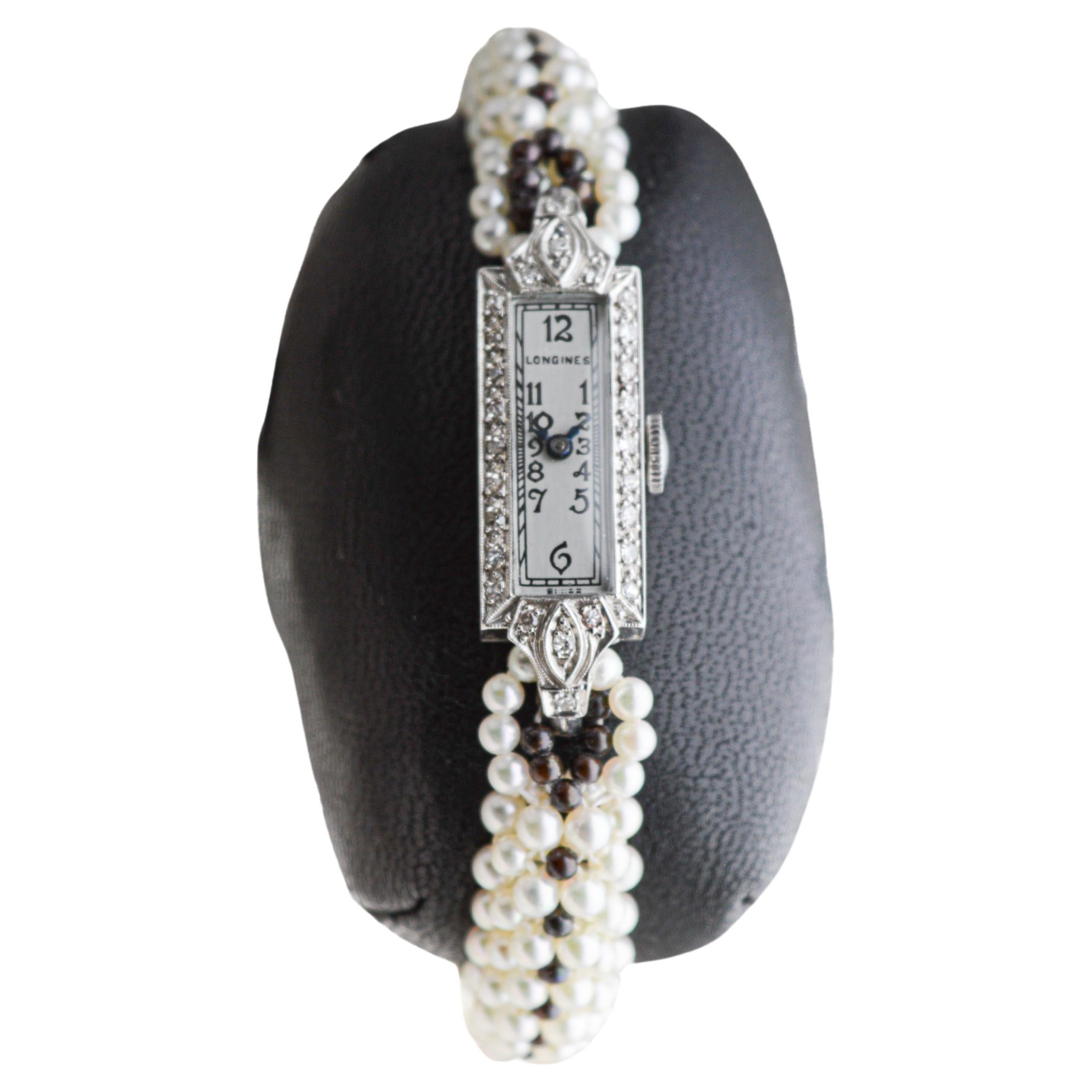 Montre de dame Longines en platine Art déco avec bracelet en perles circa, 1930 en vente
