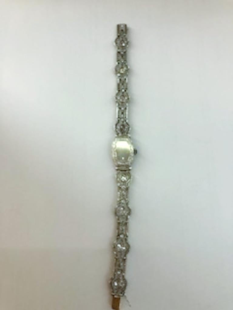 Orologio Longines in platino con smeraldo e diamante in vendita 1