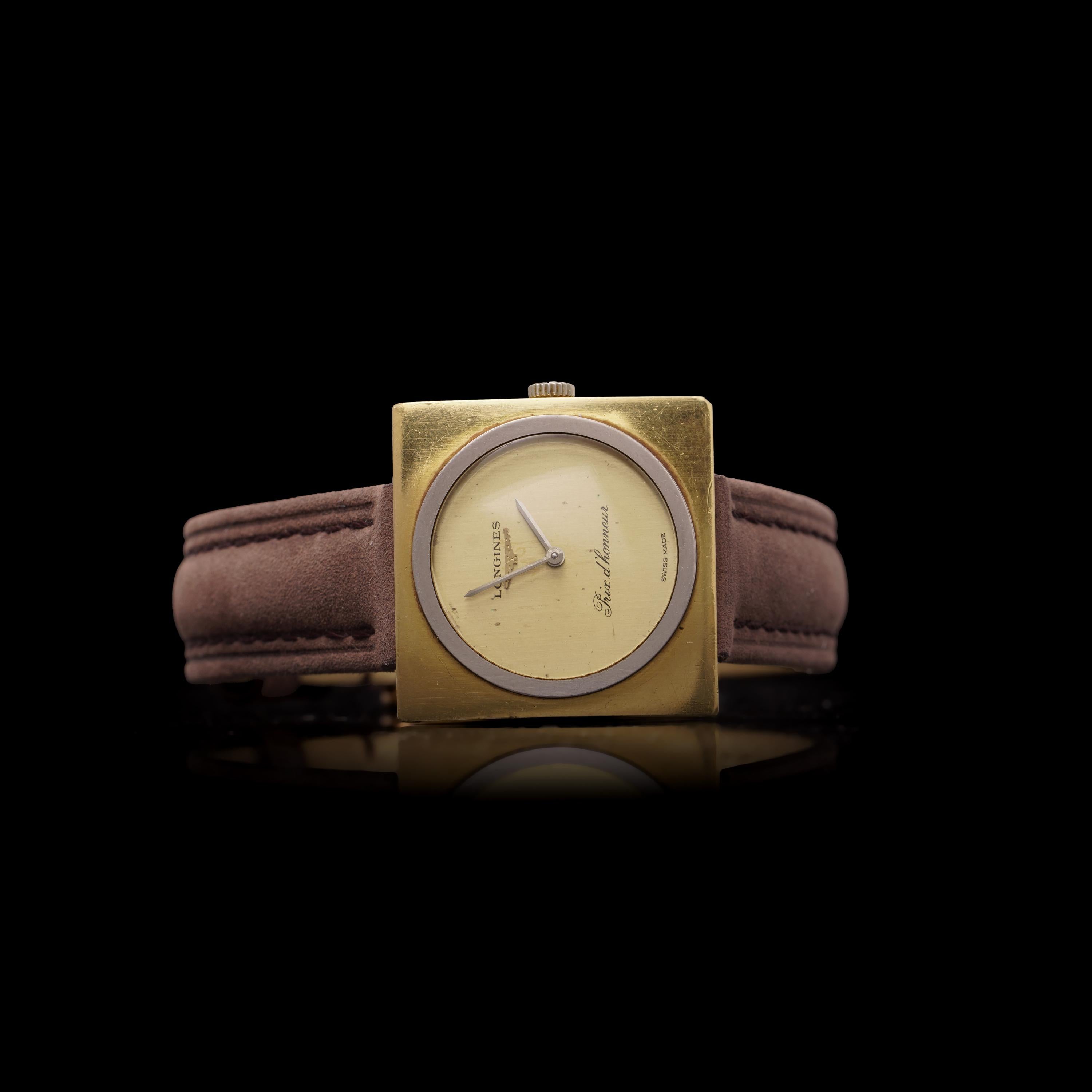 Uomo Longines Prix d'Honneur Orologio quadrato d'oro 18ct a carica manuale in vendita