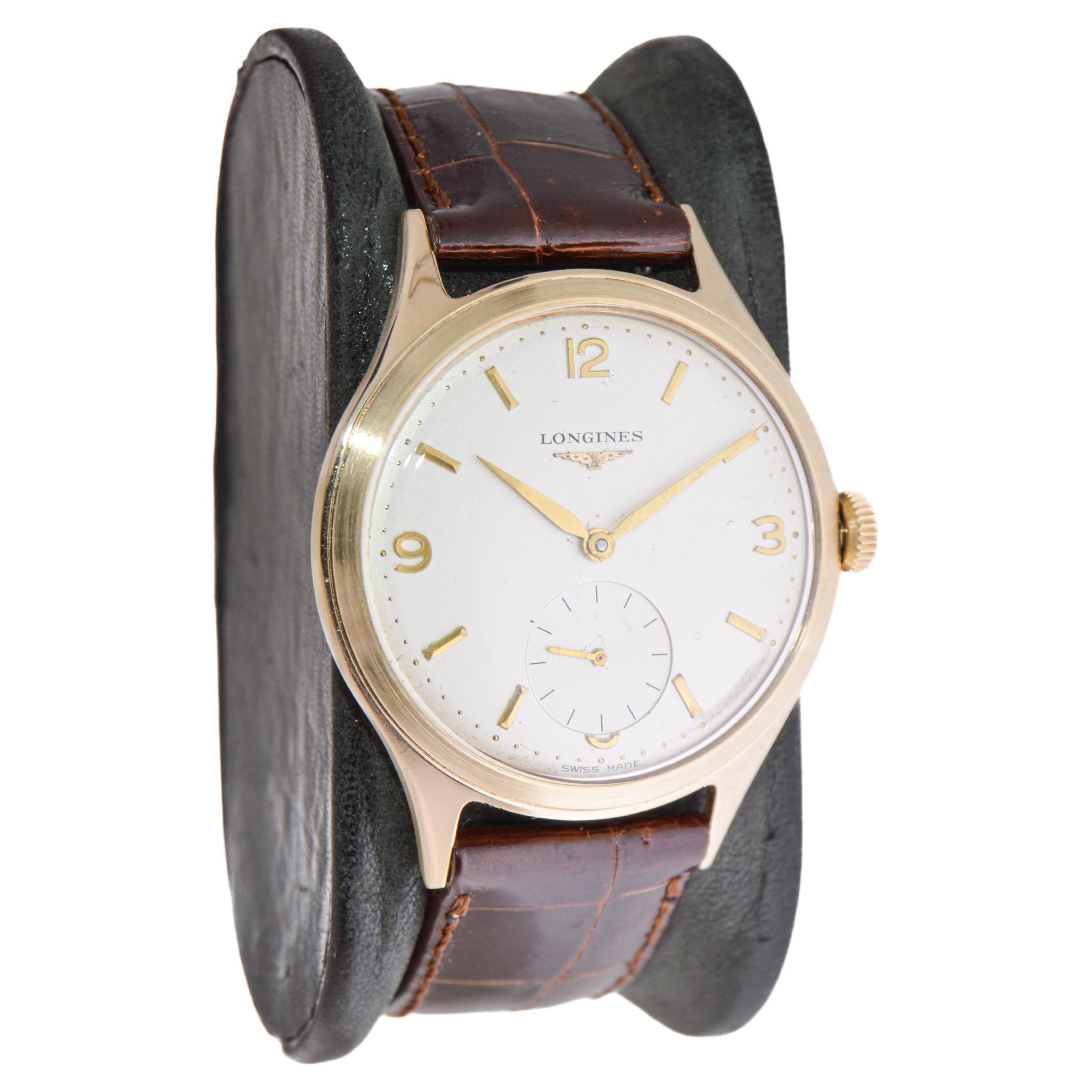 FACTORY / HOUSE: Longines Watch Company
STYLE / REFERENCE: Round / Art Deco 
METAL / MATERIAL: 9Kt. English Market
CIRCA / YEAR: 1940's
DIMENSIONS / SIZE: Length 43mm X Diameter 35mm
MOVEMENT / CALIBER: Manual Winding / 17 Jewels / Caliber 23 Z
DIAL