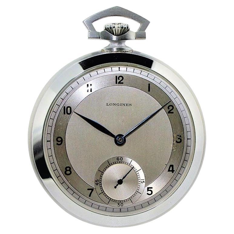 FABRIK / HAUS: Longines Watch Co.
STIL / REFERENZ: Art Deco
METALL / MATERIAL: Rostfreier Stahl
CIRCA / JAHR: 1930er Jahre
ABMESSUNGEN / GRÖSSE: Durchmesser 45mm 
UHRWERK / KALIBER: Handaufzug / 17 Jewels 
ZIFFERBLATT / ZEIGER: Makelloses