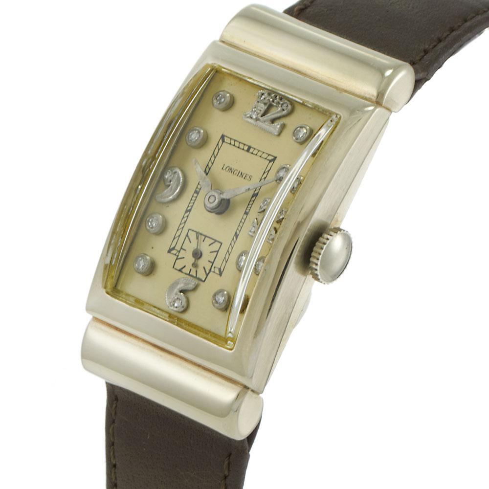Round Cut Longines Vintage 14KT White Gold Silver Dial 21.5 x 40.5MM – Manual Wind (1942) For Sale