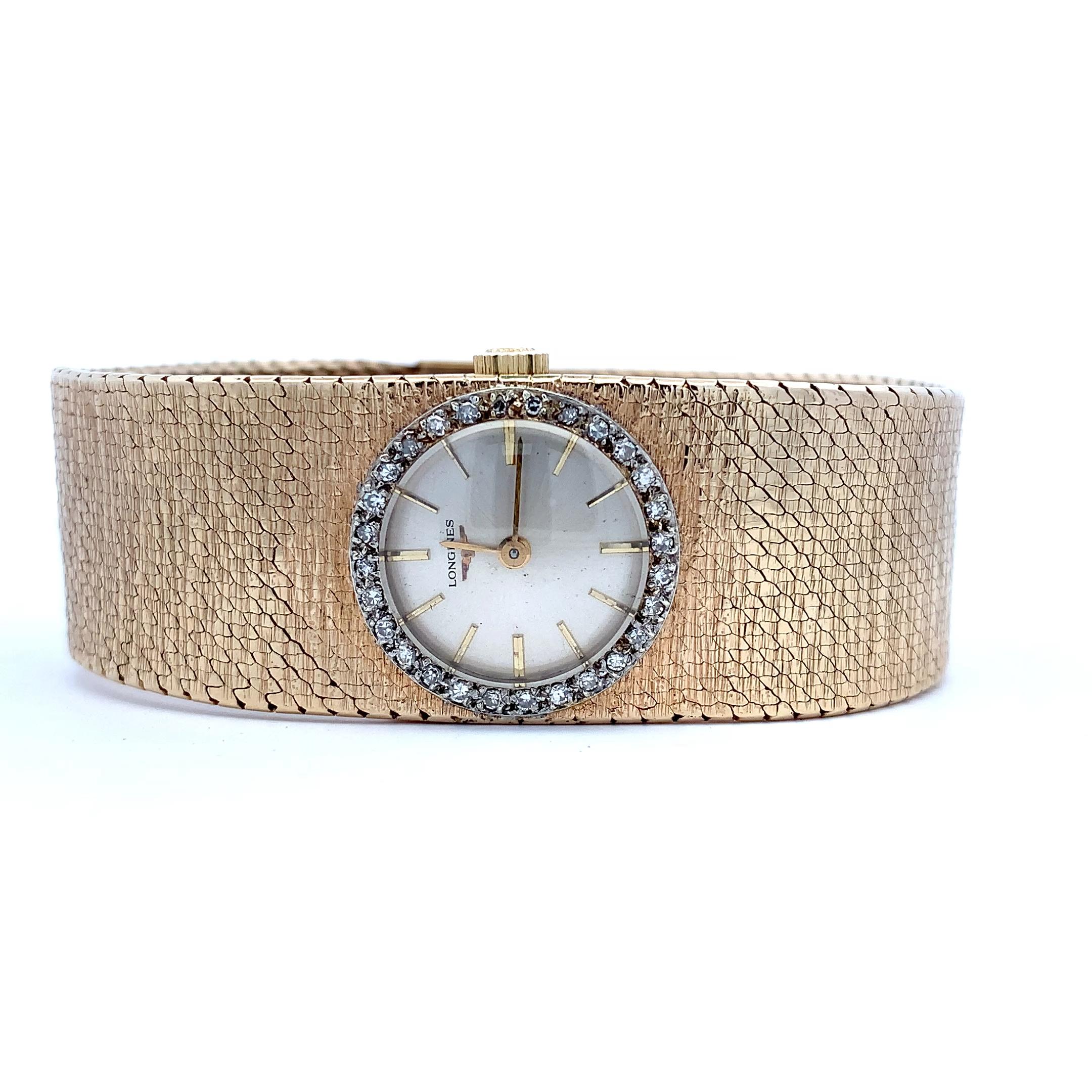 Montre de dame Longines vintage en or jaune 9ct Bon état - En vente à London, GB