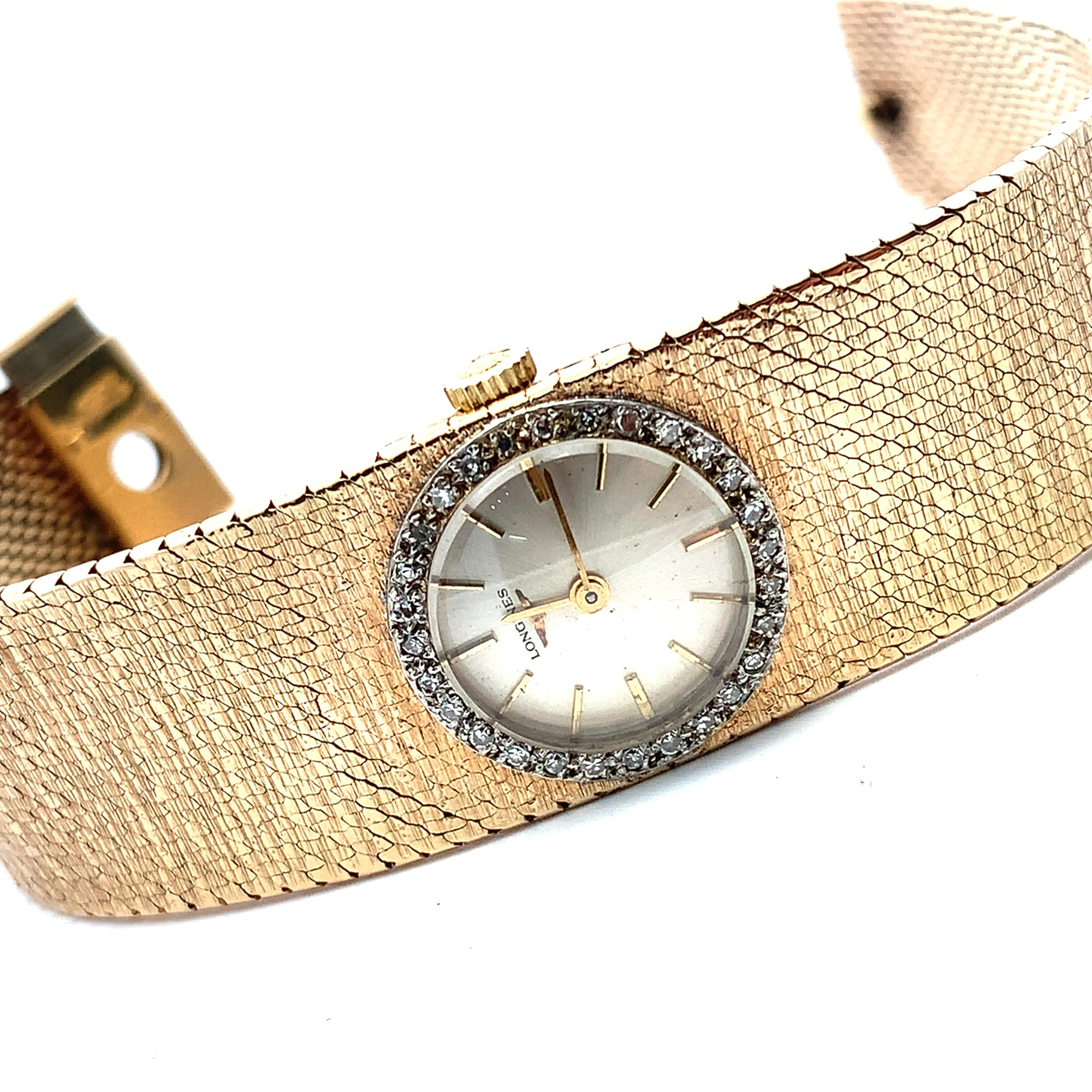 Montre de dame Longines vintage en or jaune 9ct en vente 4