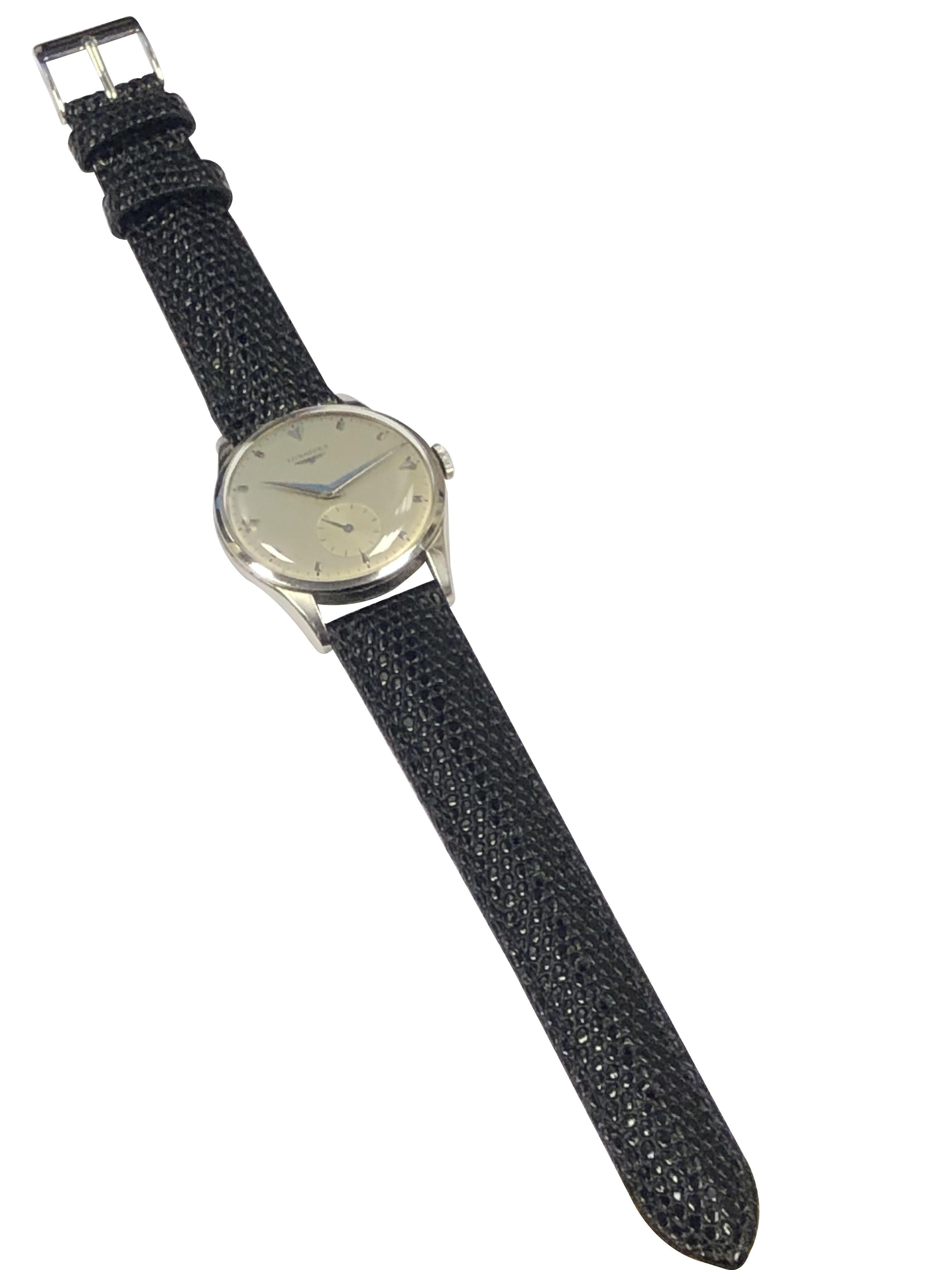 Longines Vintage Große mechanische Vintage-Armbanduhr aus Edelstahl für Damen oder Herren im Angebot