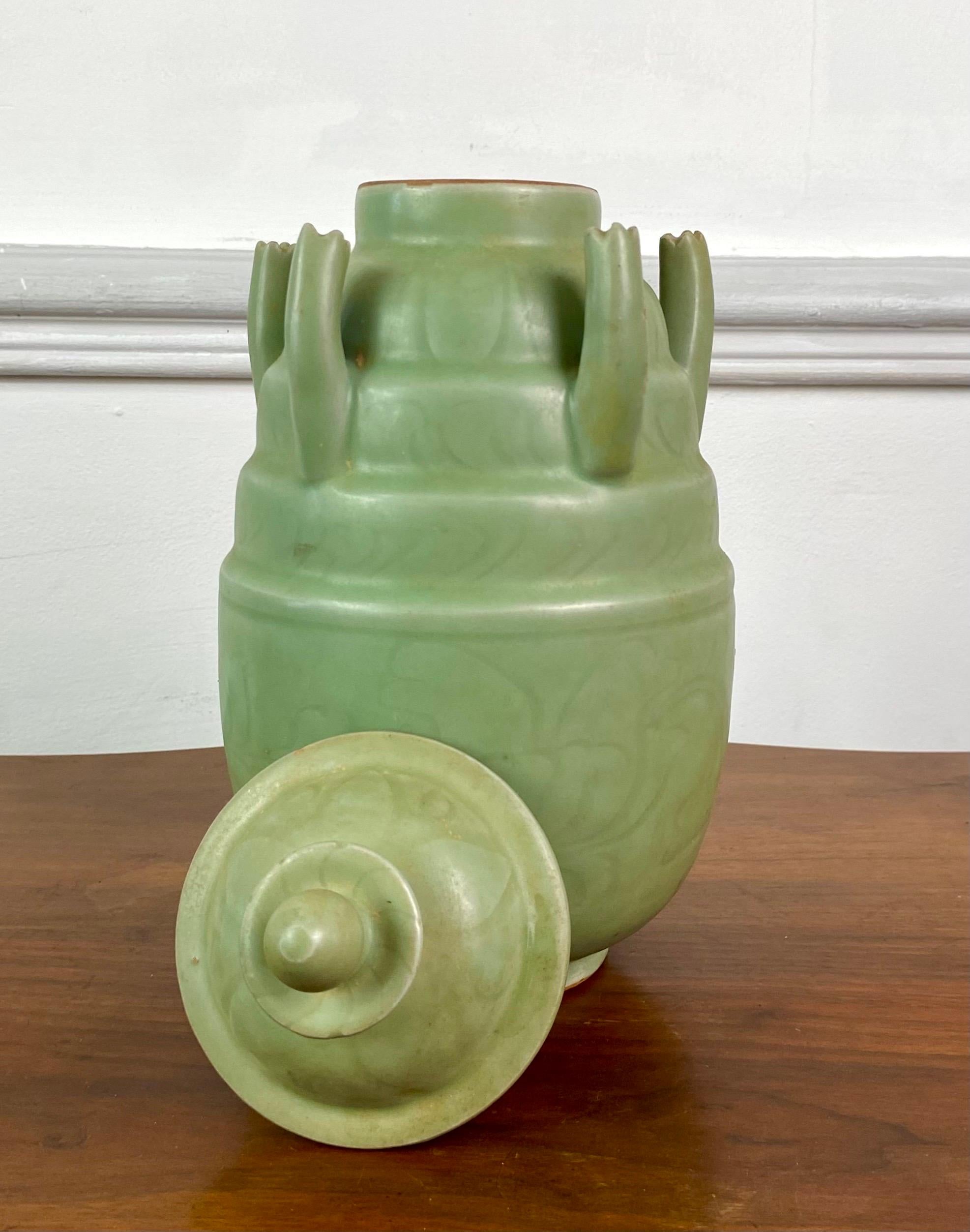 Enameled Longquan Celadon 5-tube Covered Vase - 18th or 19th Qing - Song style - Chine For Sale