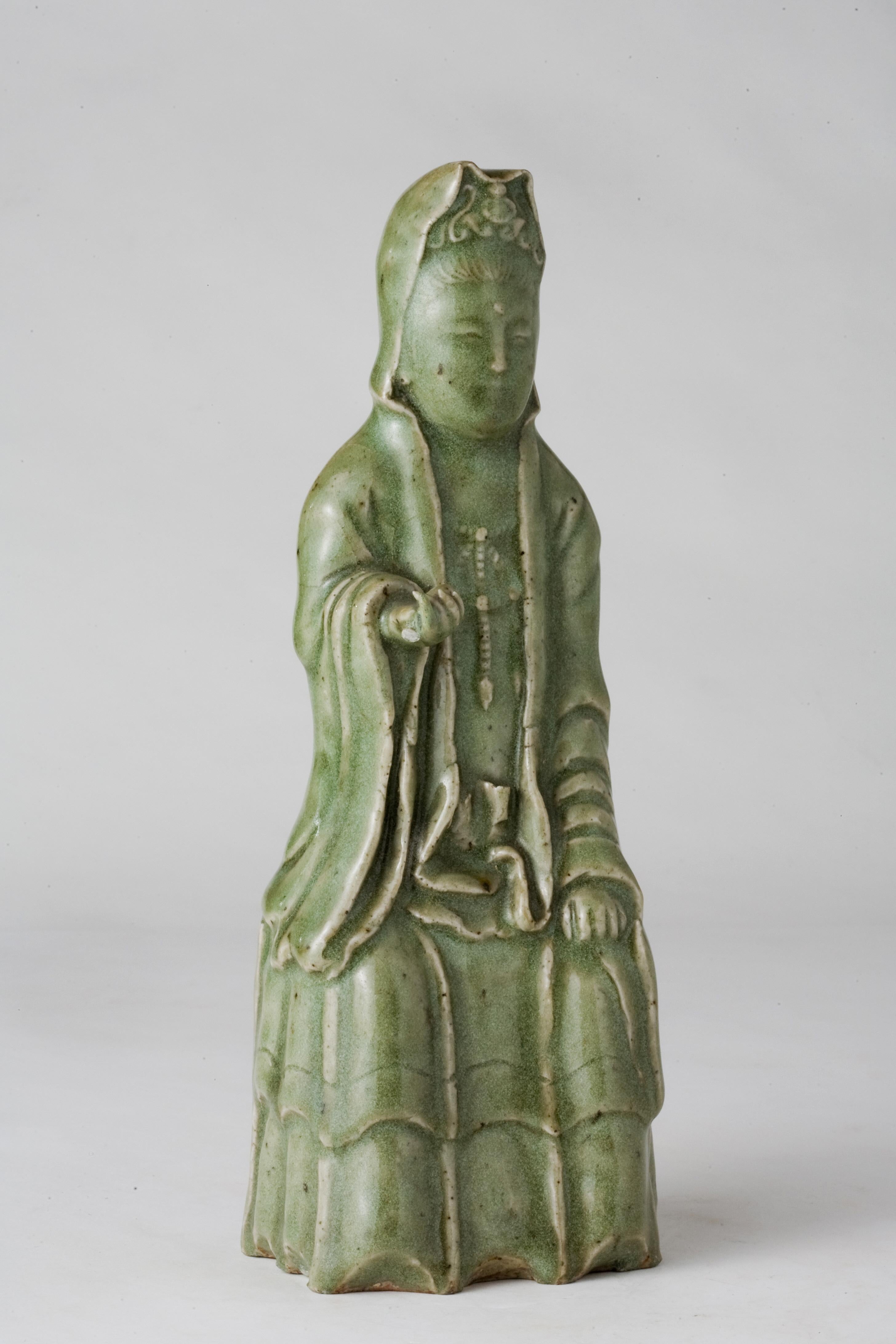 Longquan Celadon Figurine, Ming Dynasty (1368-1644) For Sale 3