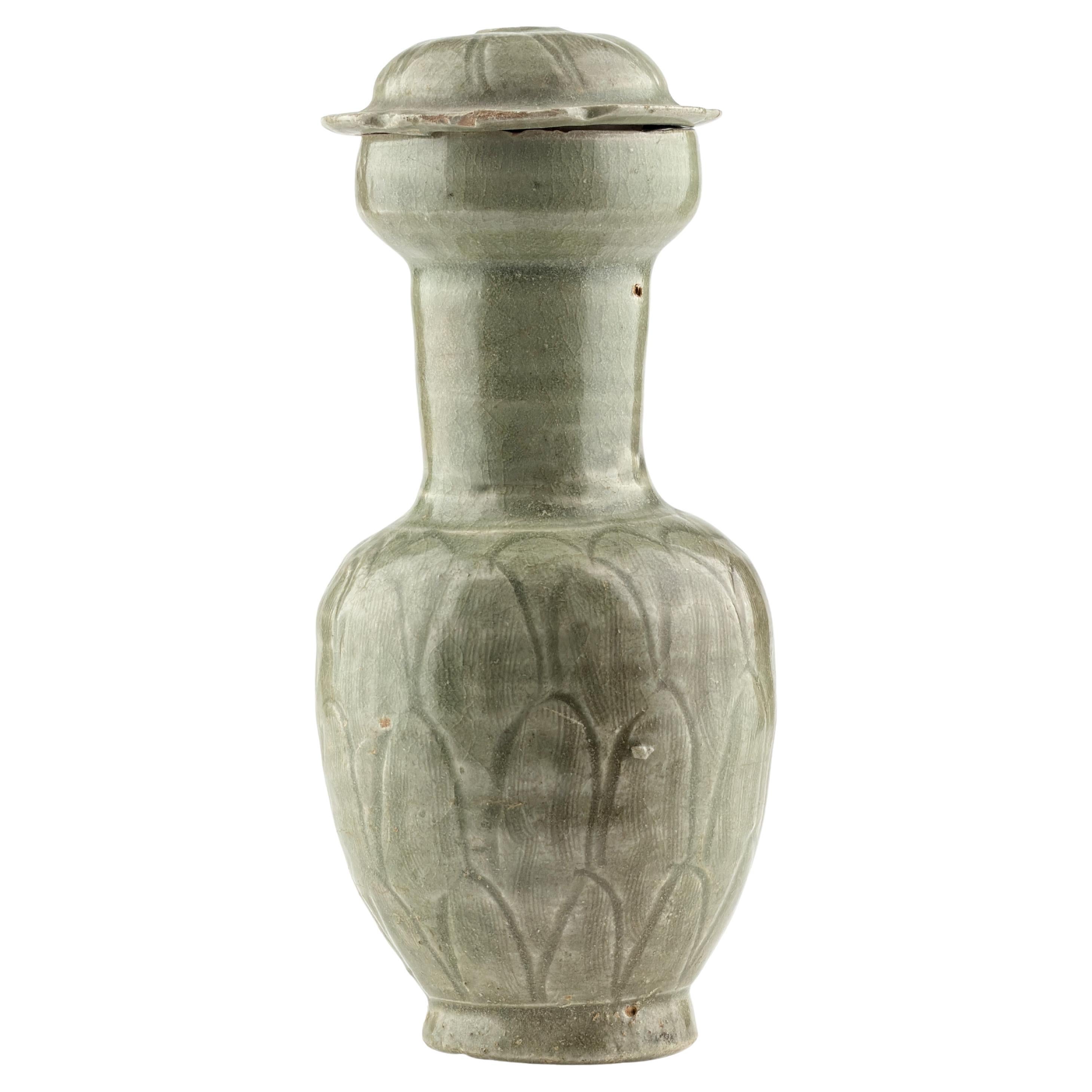 Longquan Celadon 
Lotus Petal
 Jar And Cover, Sui-Northern Song Dynasty For Sale