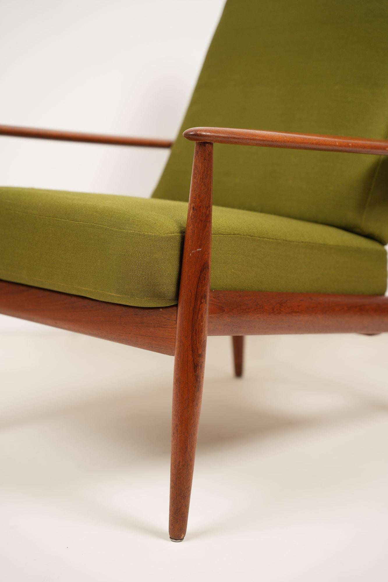 Longue Chair By Grete Jalk for france and Son 1950s For Sale 2