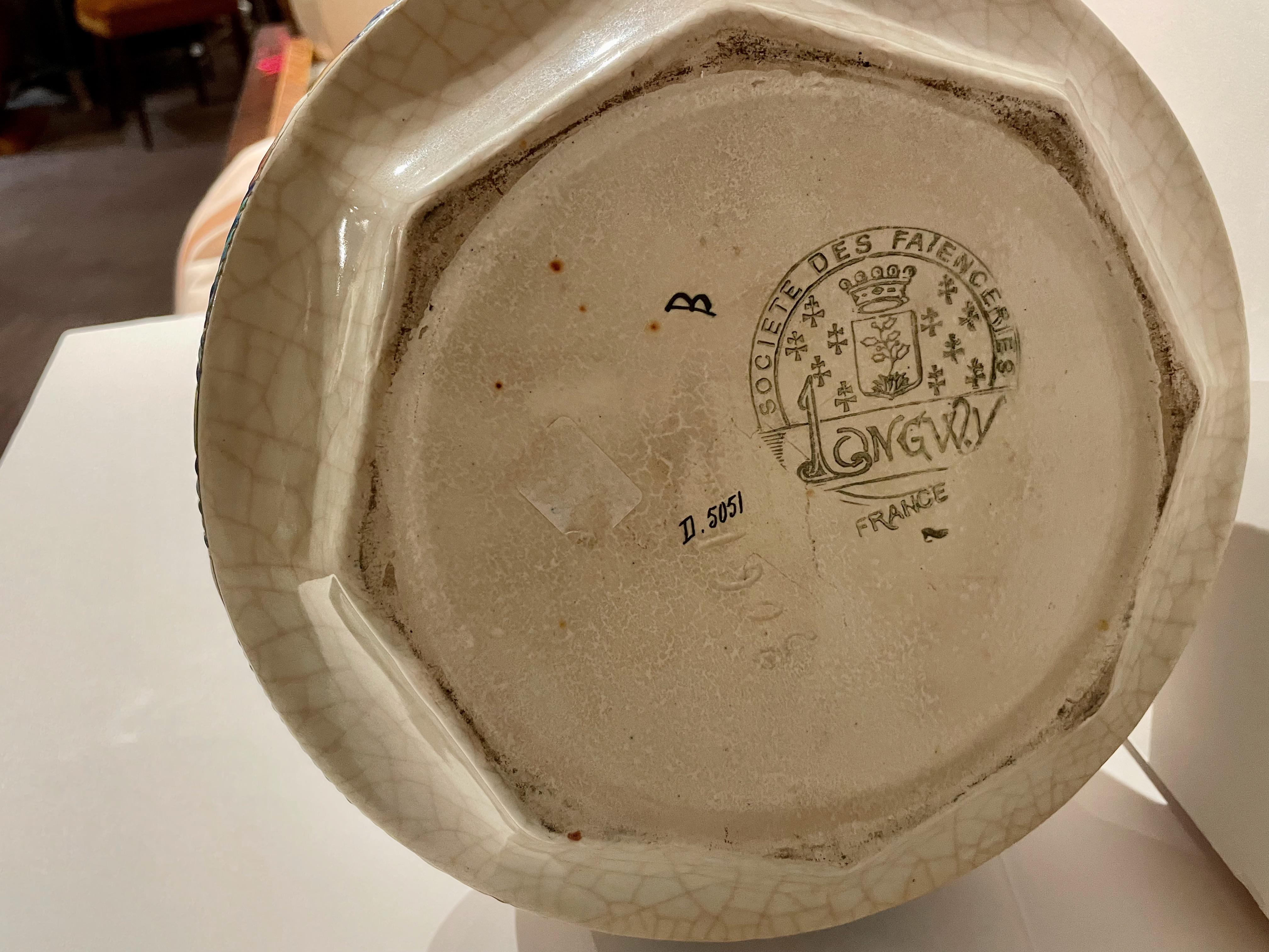 Milieu du XXe siècle Longwy Art Déco Français Cloisonné Céramique Géométrique Forme Gourde Grand Vase en vente