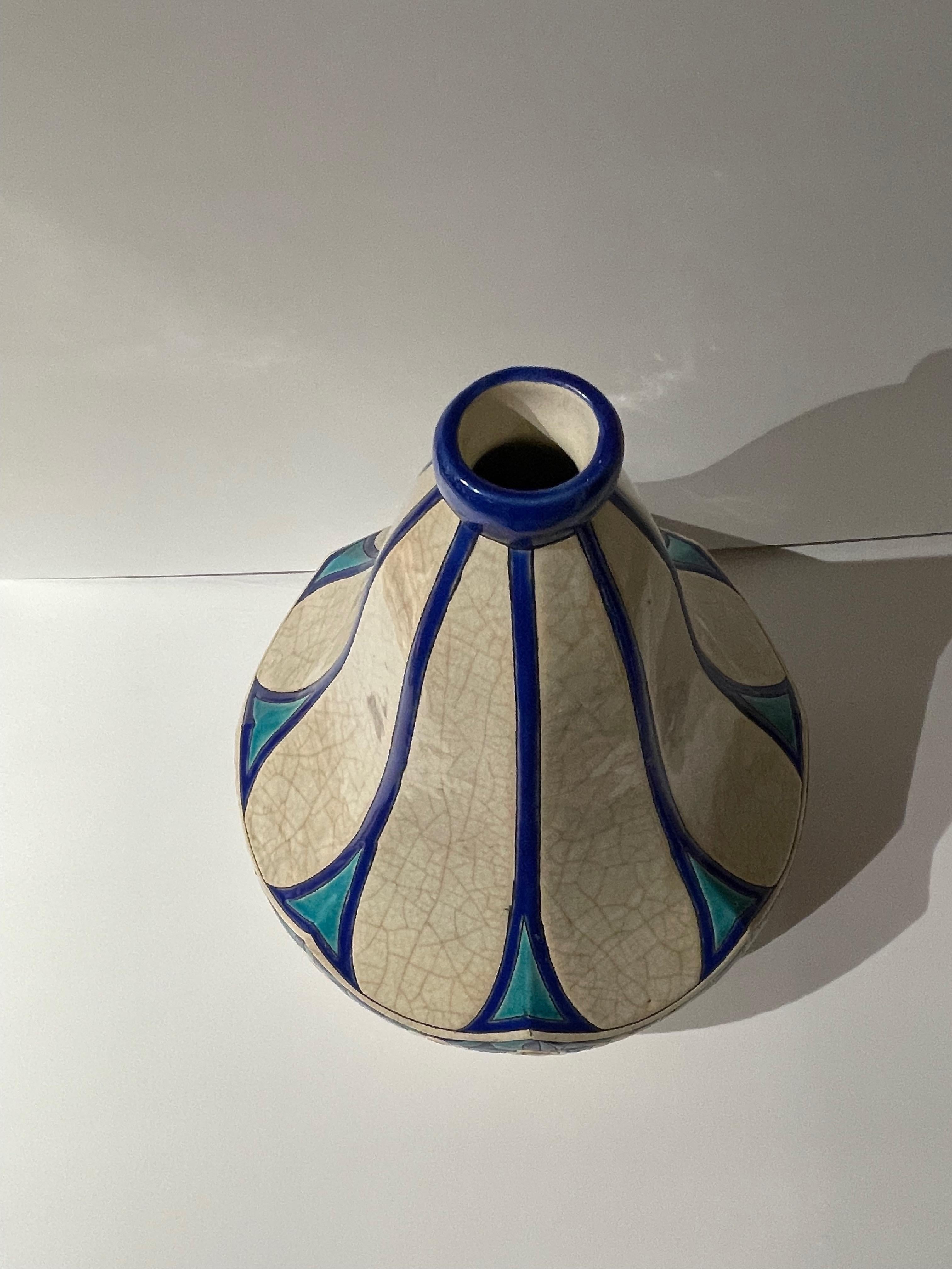 Grand vase en forme de gourde géométrique en céramique cloisonnée Art Déco français Longwy Bon état - En vente à Oakland, CA