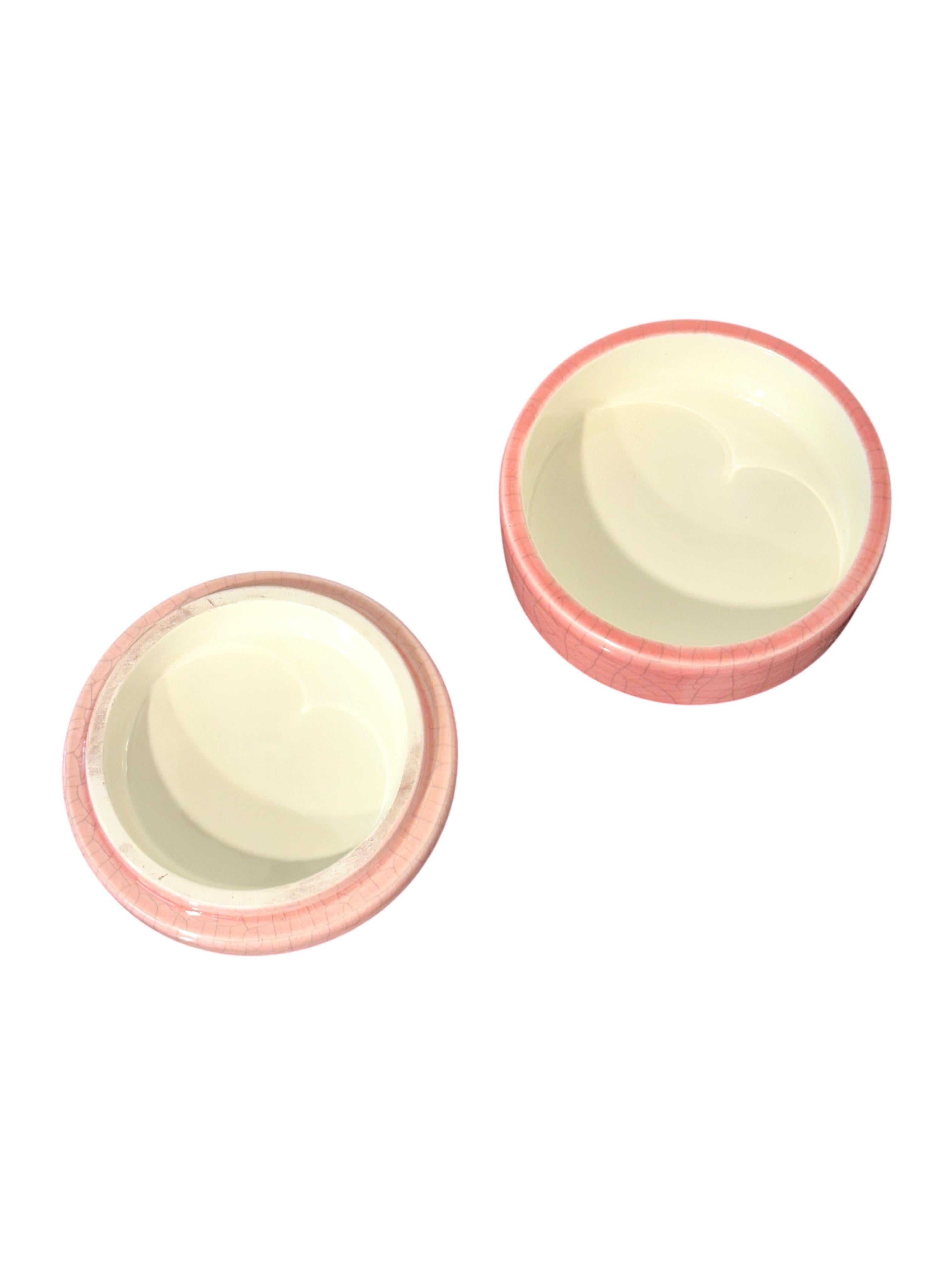 Scatola Longwy rosa smaltata con decori floreali, firmata M.P. Chevallier in vendita 3