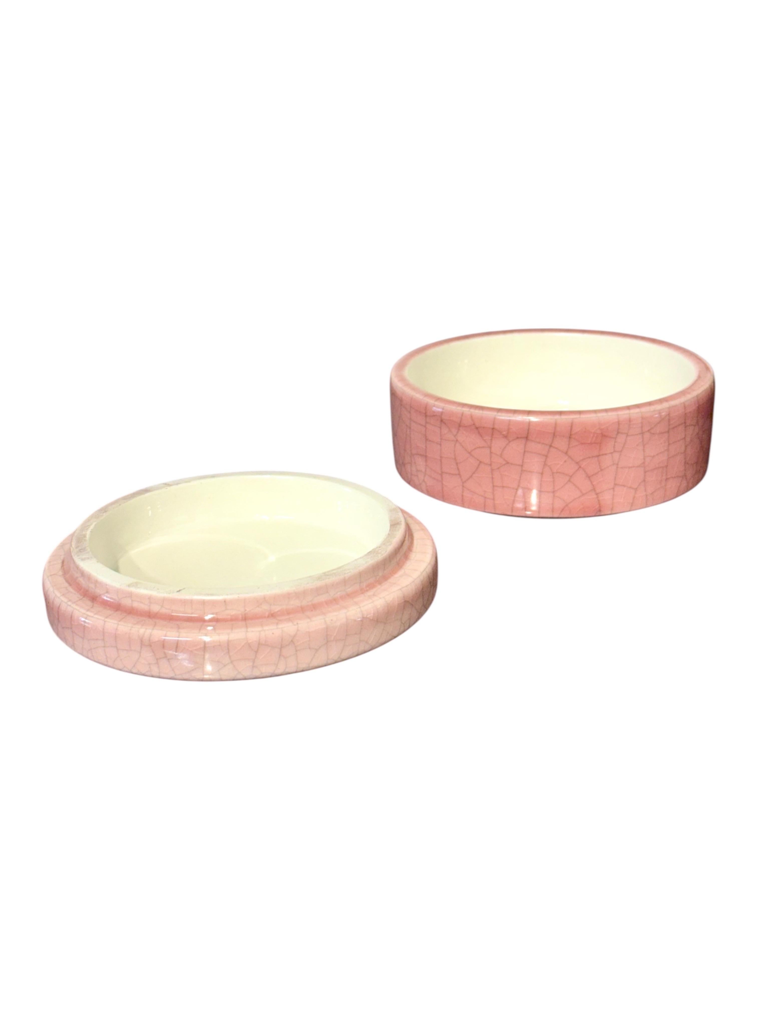 Scatola Longwy rosa smaltata con decori floreali, firmata M.P. Chevallier in vendita 1