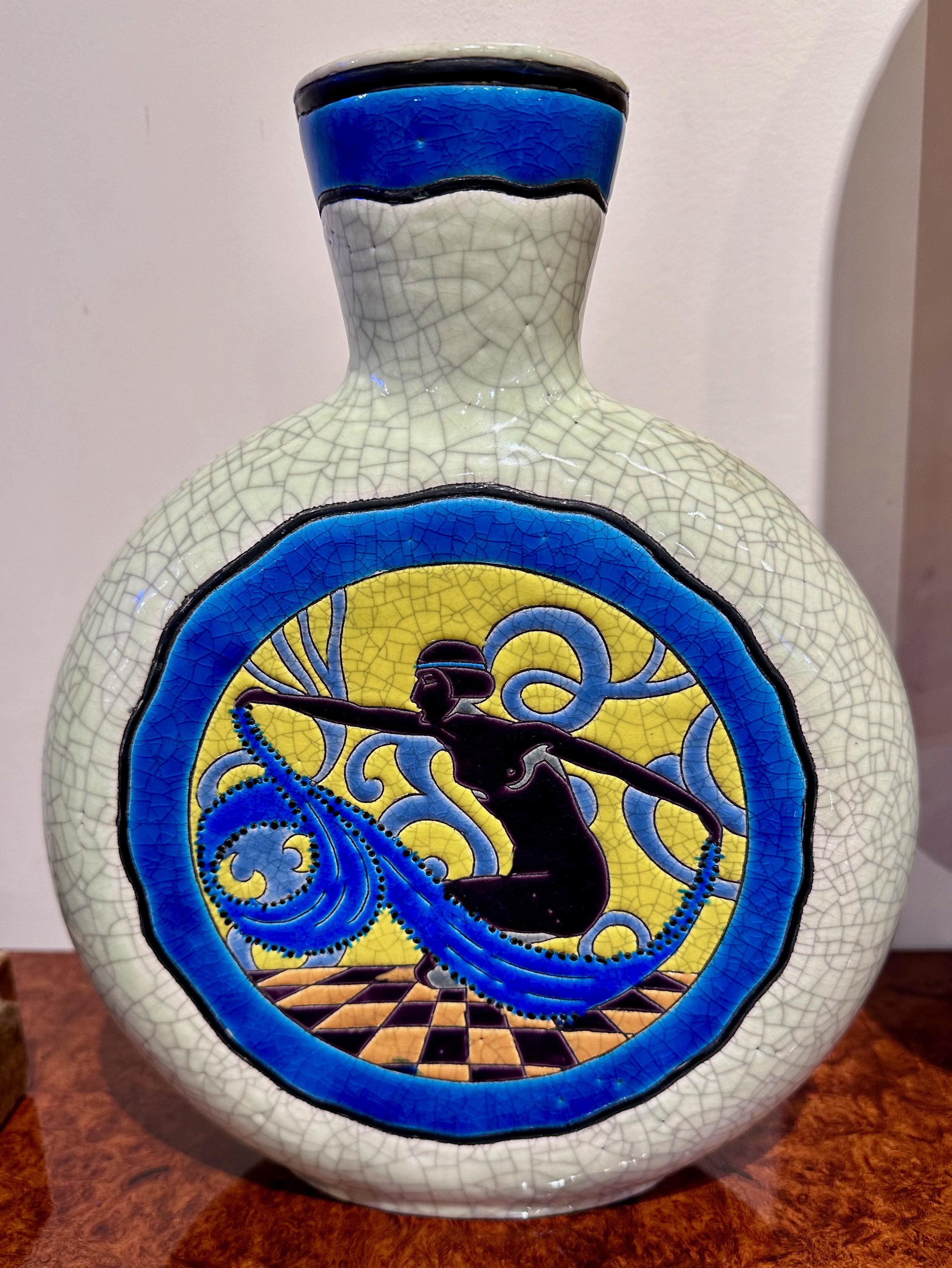 Vase cloisonné Art Déco Primavera Thème africaniste, très rare vers 1925. Longwy a réalisé ce vase Art déco français pour l'Atelier Primavera, le studio de design du grand magasin parisien 
