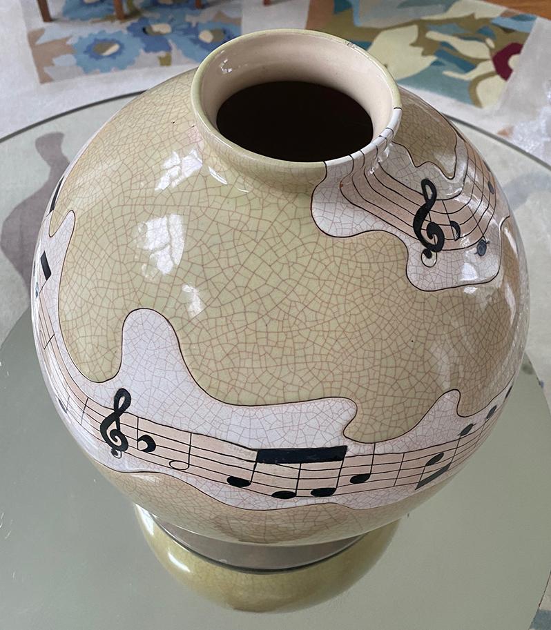 Longwy Vase „“Musik“ (Französisch) im Angebot