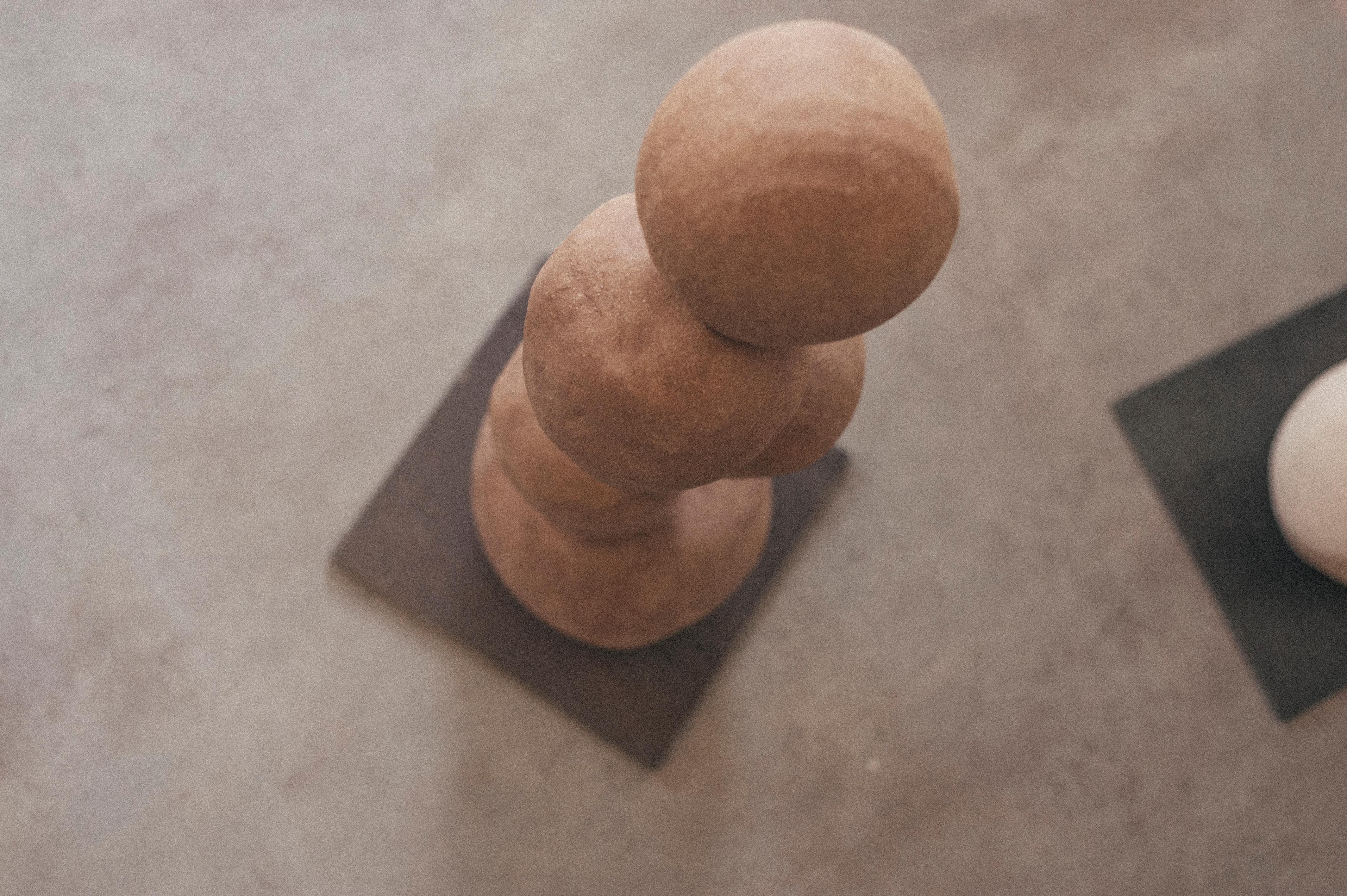 Looking for Equilibrium-Skulptur von MCB Ceramics (Französisch) im Angebot