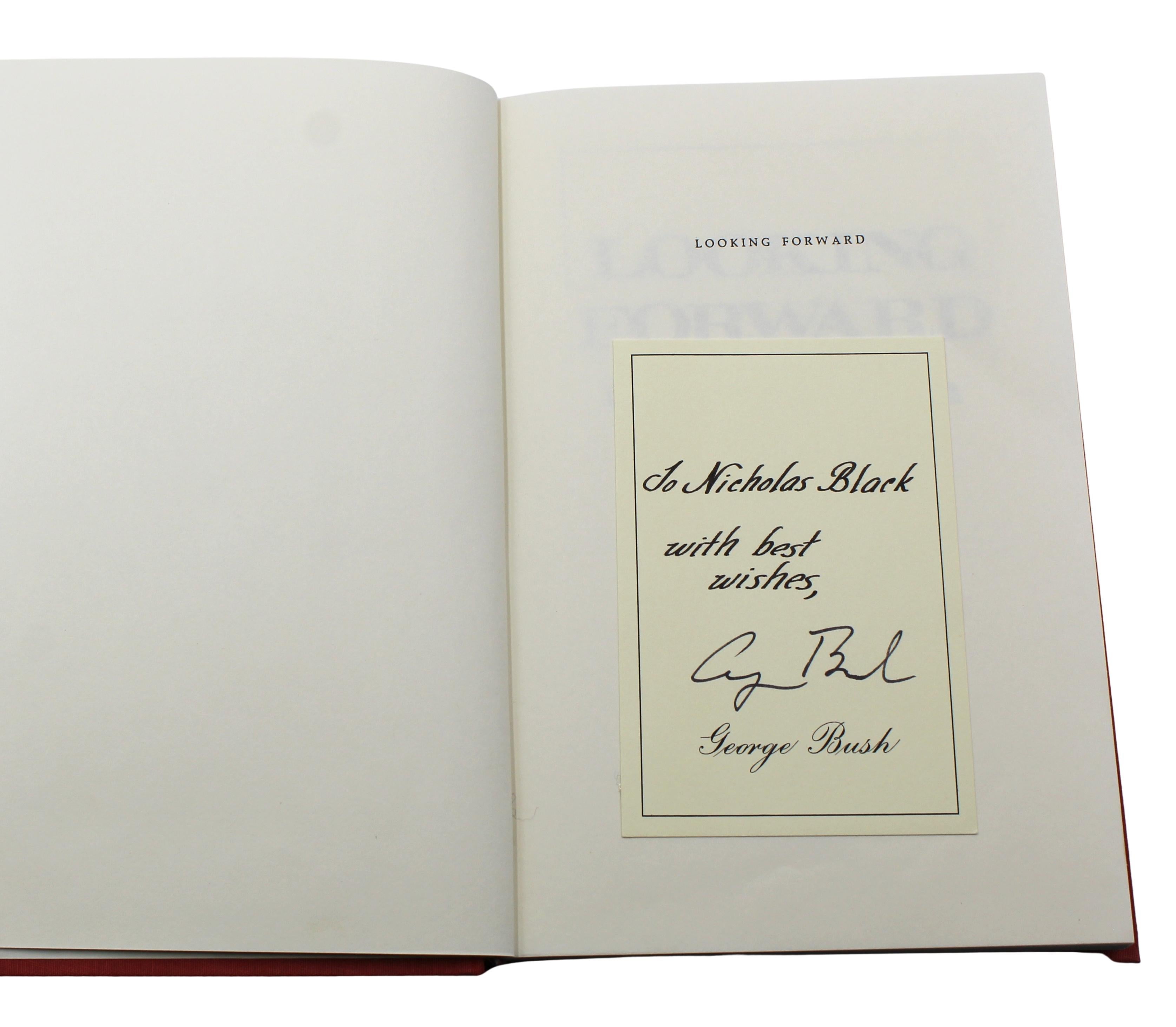 Regarder vers l'avenir : Une autobiographie, signée par George Bush, première édition, 1987 en vente 1