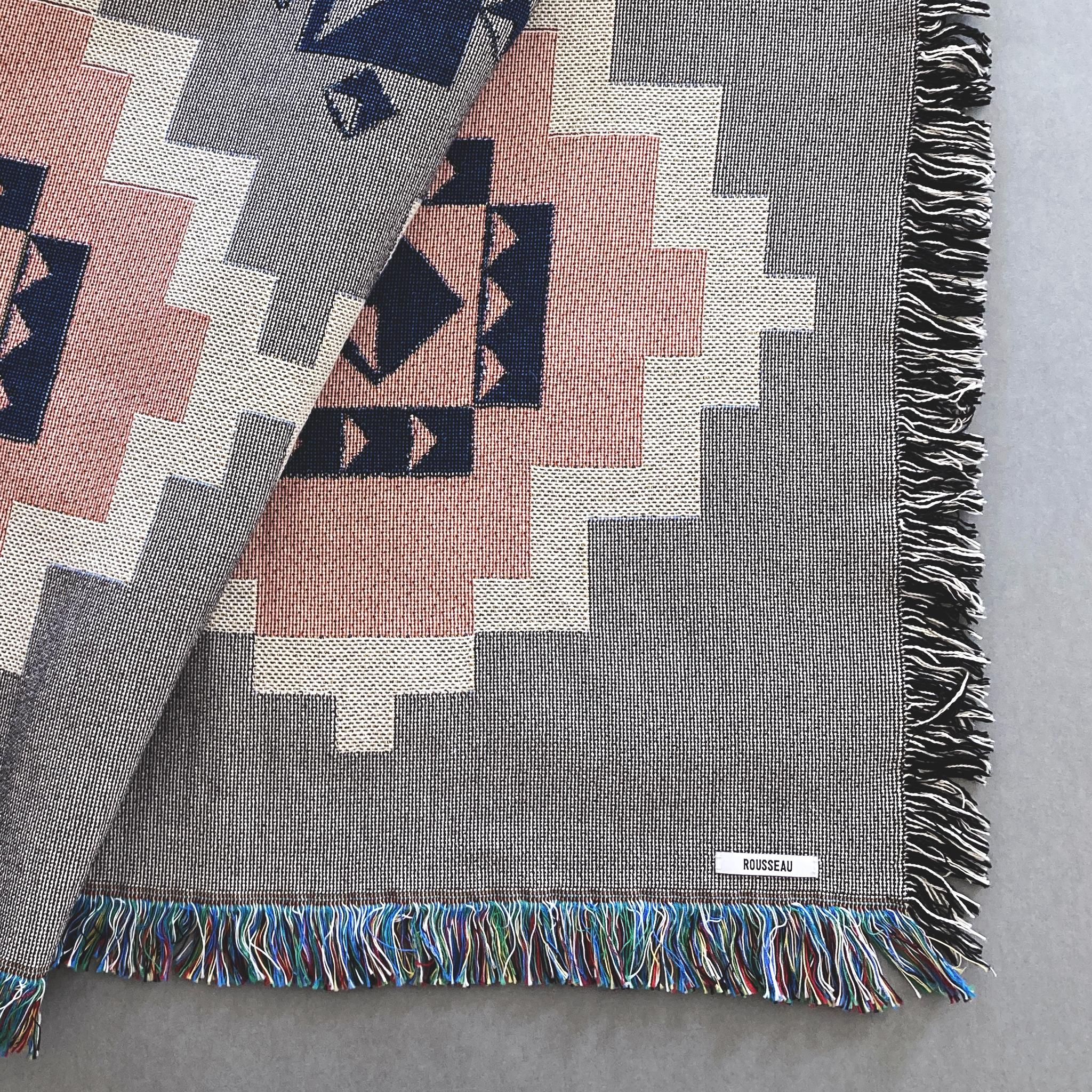 Woll-Überwurfdecke aus gewebter Baumwolle, grau und rosa, Geo, 54 x 72 (Moderne) im Angebot