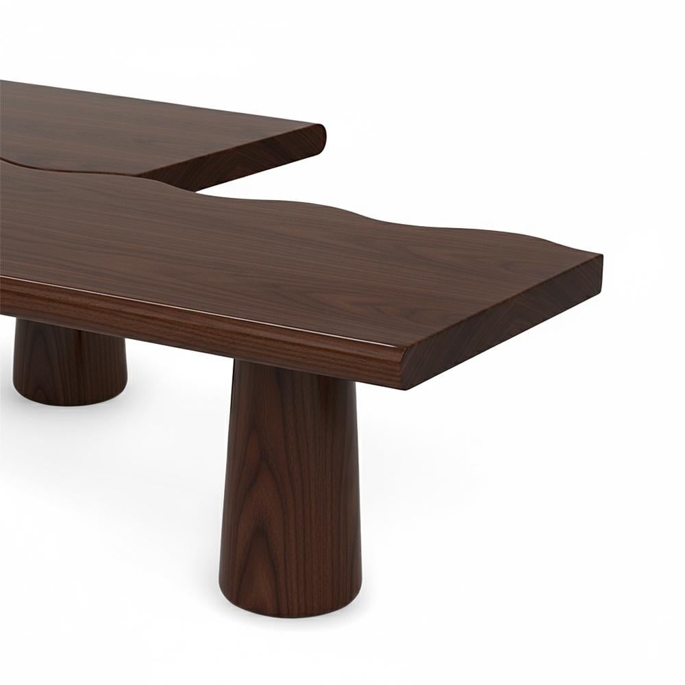 A unique trick highlighted by the striking wavy division. 
The Loonga table can go from 130 cm in length to 190 cm.

PRODUCT FEATURES
Structure in Solid Oak Wood.

WOOD FINISHES:
Available to be lacquered in one of Collectors RAL Colors